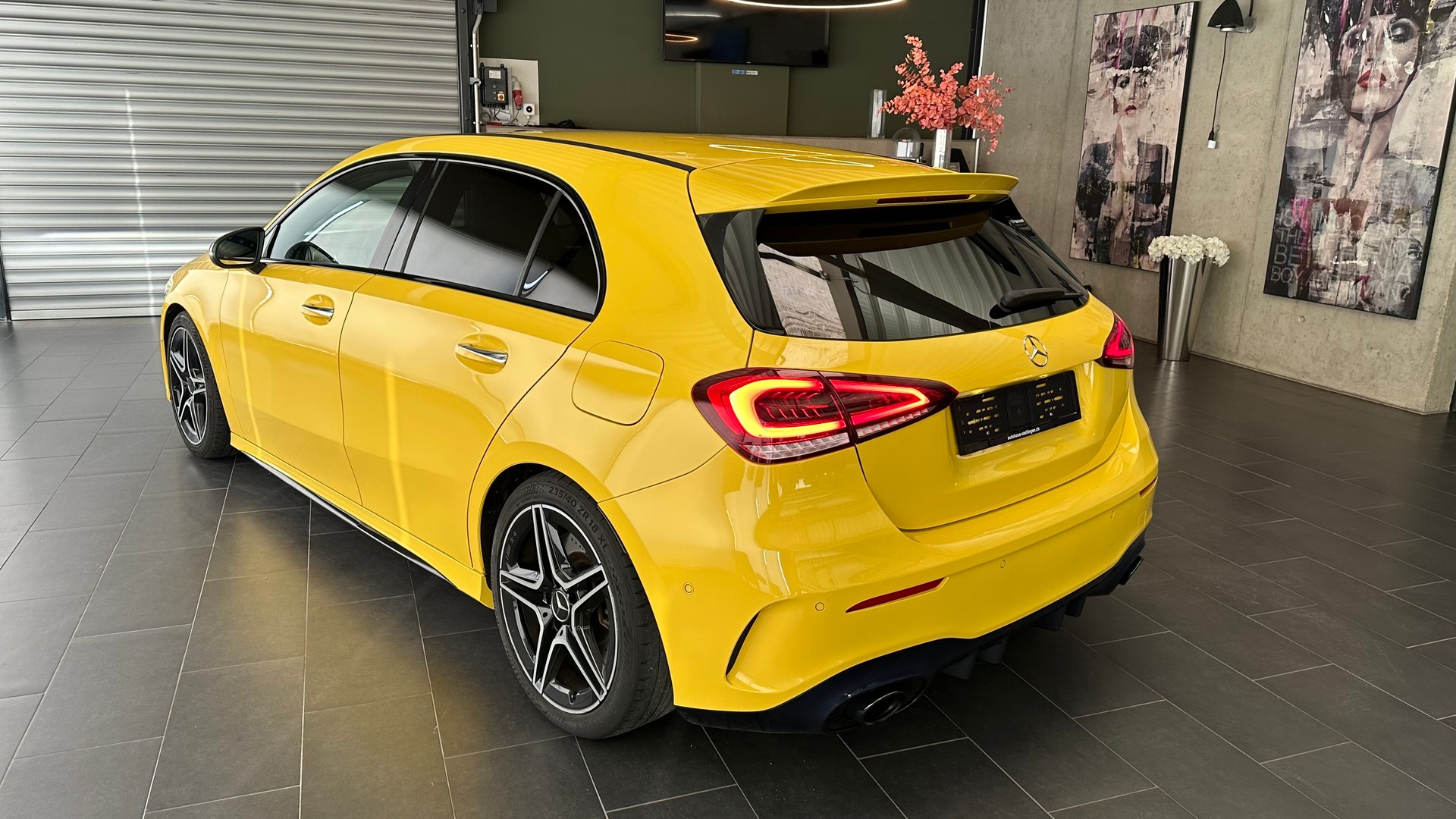MERCEDES-BENZ A 35 AMG 4matic-image-17