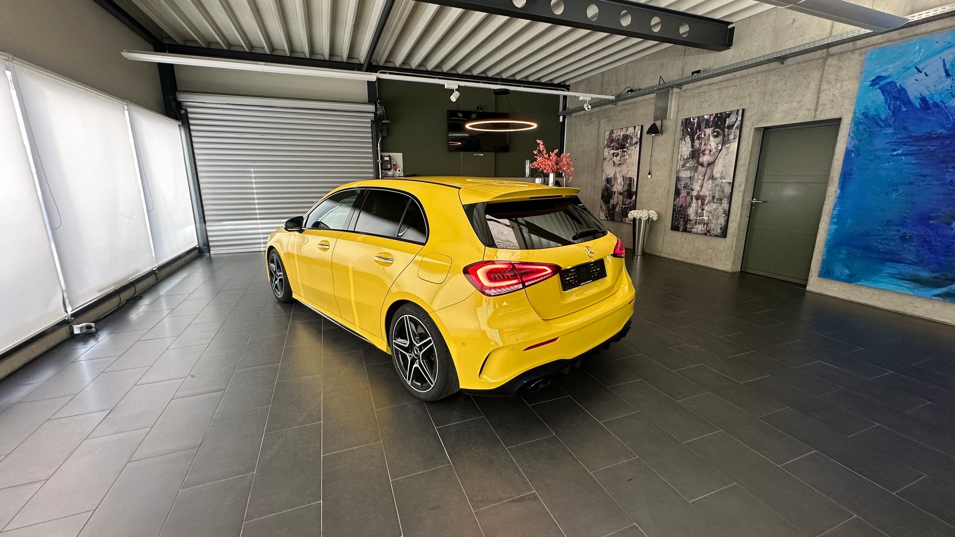 MERCEDES-BENZ A 35 AMG 4matic-image-18