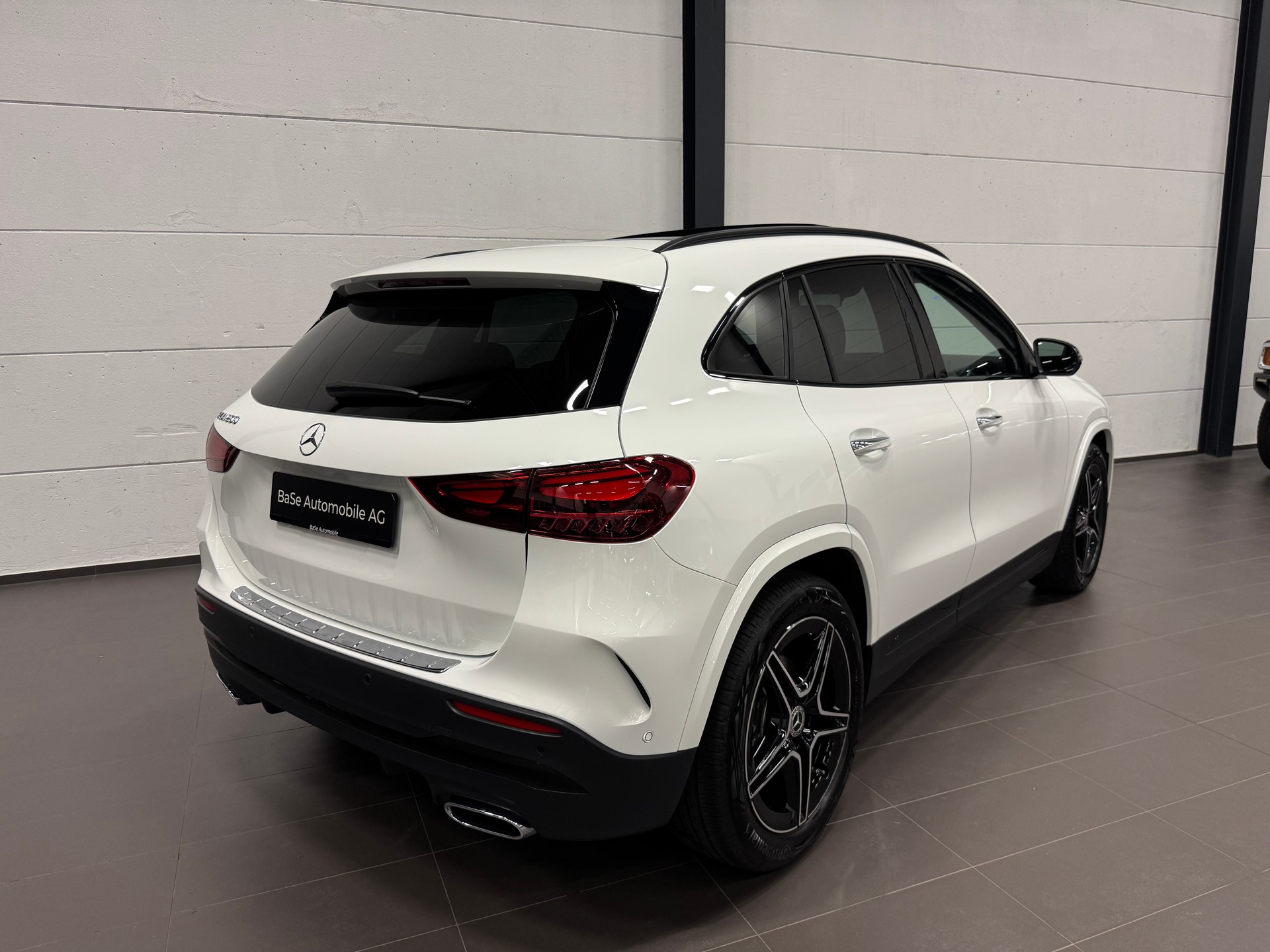 MERCEDES-BENZ GLA 200 7G-DCT AMG LINE-image-13