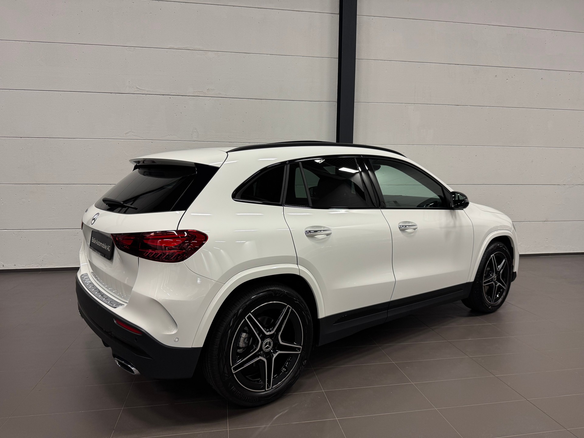 MERCEDES-BENZ GLA 200 7G-DCT AMG LINE-image-11