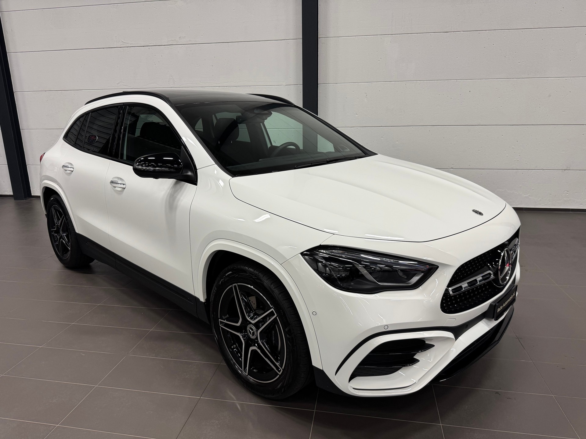 MERCEDES-BENZ GLA 200 7G-DCT AMG LINE-image-1