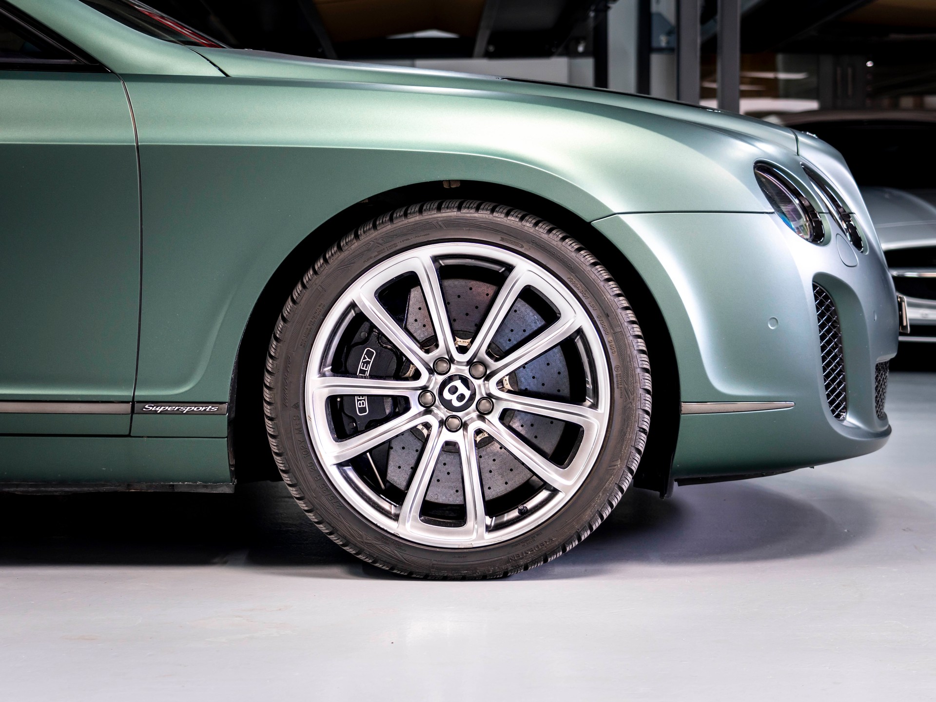 BENTLEY Continental Supersports Convertible 6.0-image-12