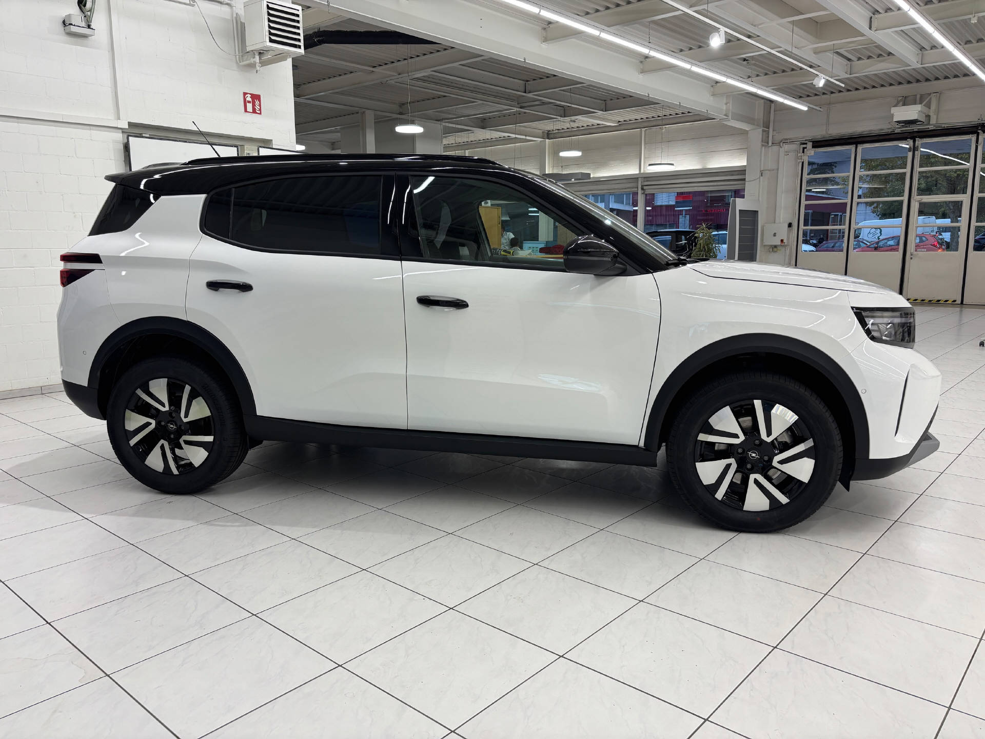 OPEL Frontera 1.2 T HEV GS-image-2