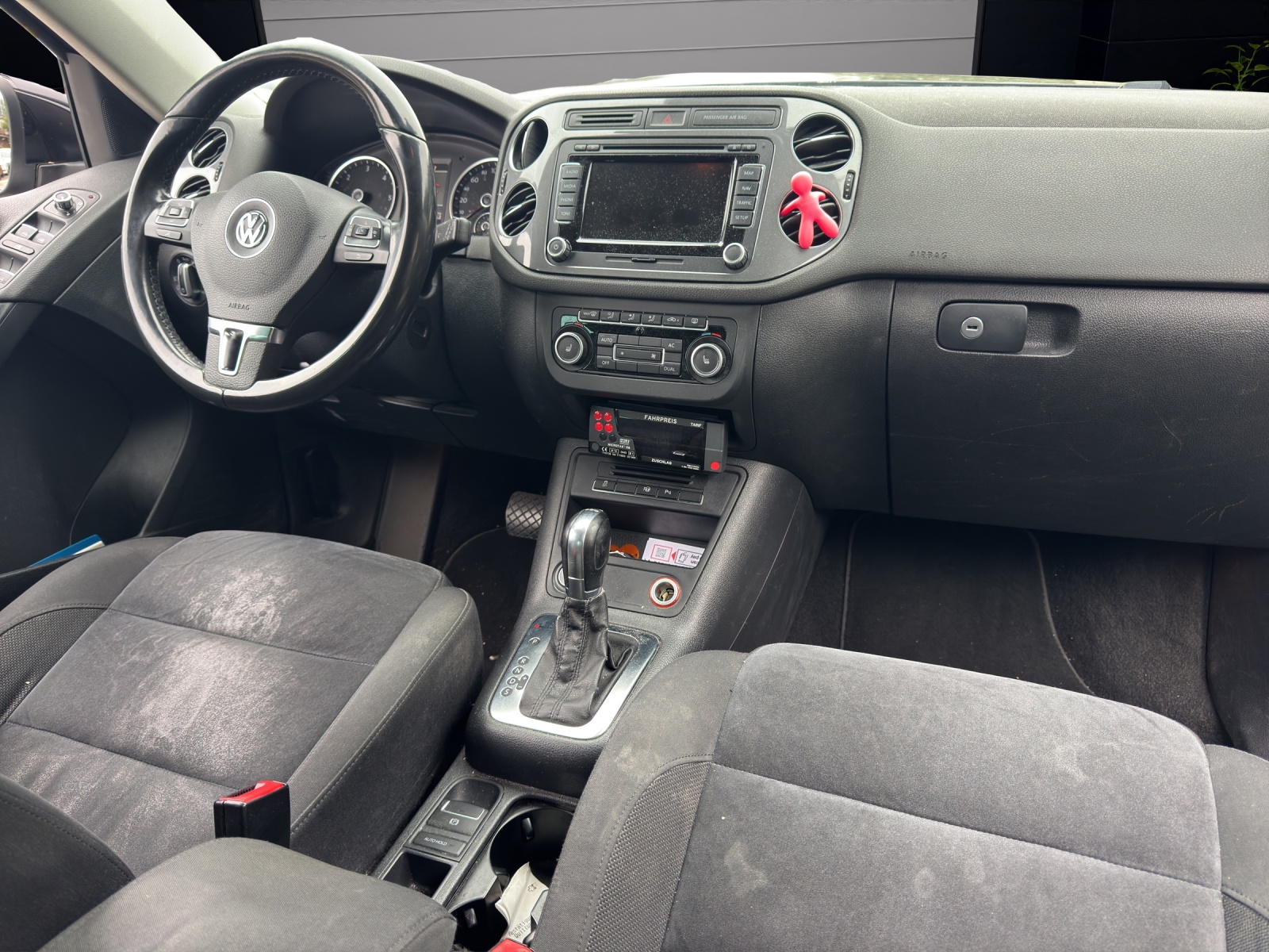 VW Tiguan 2.0 TDI Sport&Style 4Motion DSG-image-14