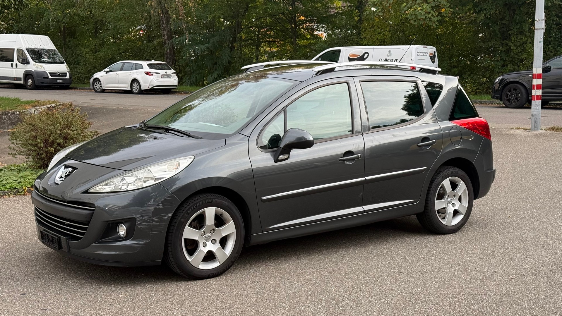 PEUGEOT 207 SW 1.6 16V Sport Automatic-image-4