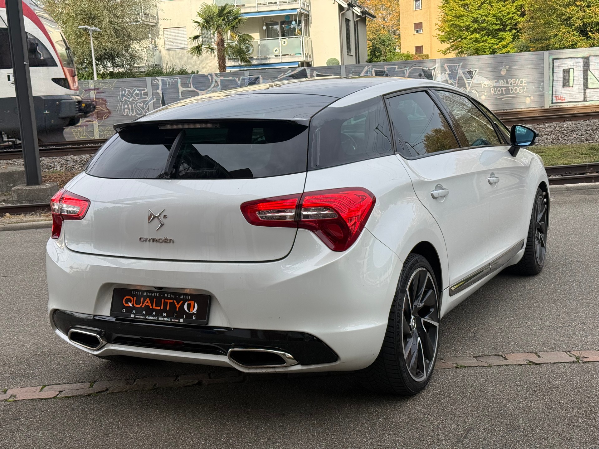 DS AUTOMOBILES DS5 1.6 Turbo Paris Rendez-vous-image-4