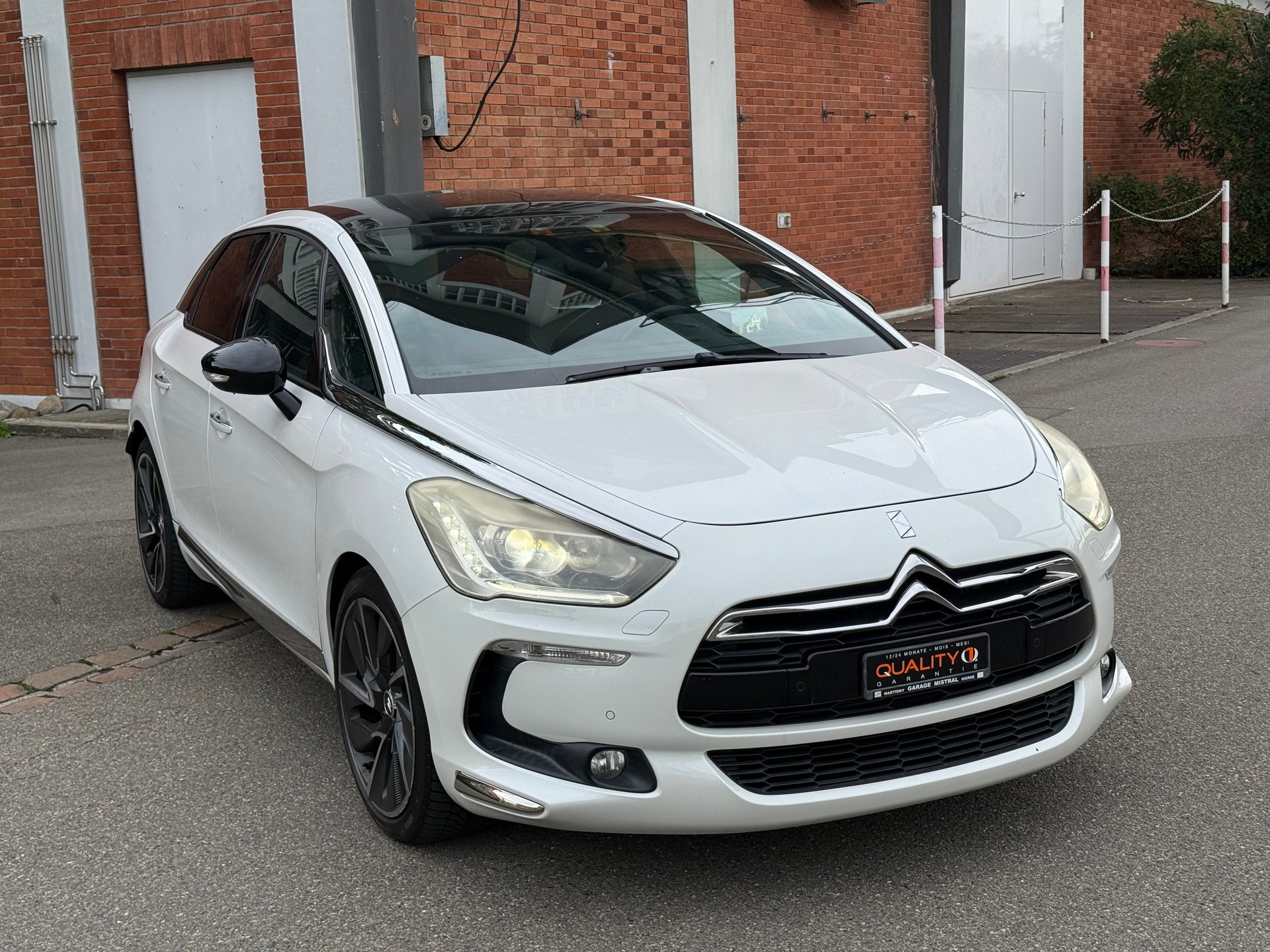 DS AUTOMOBILES DS5 1.6 Turbo Paris Rendez-vous-image-1