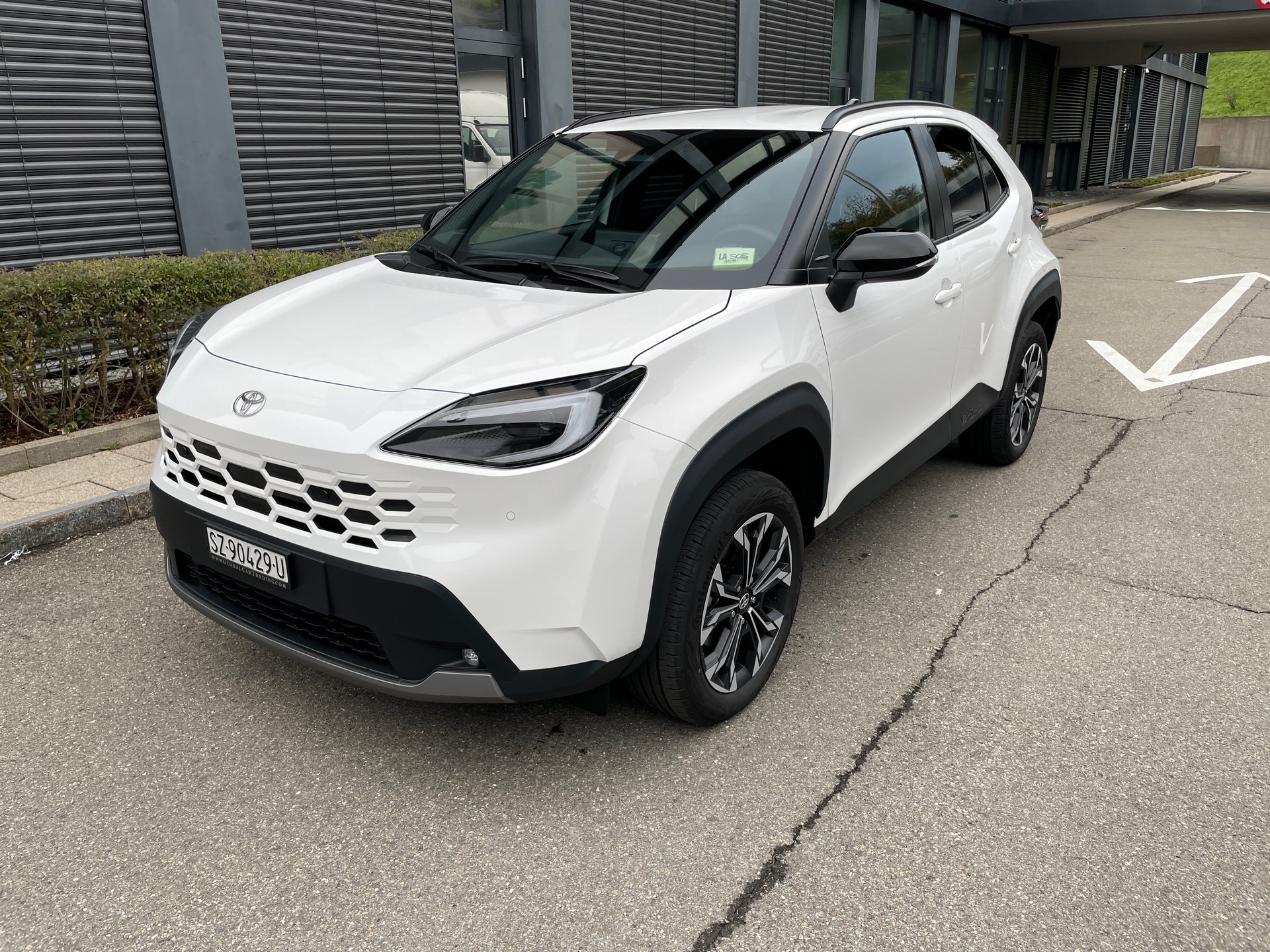 TOYOTA Yaris Cross 1.5 Trend AWDi e-CVT (MODELL 2027)-image-0