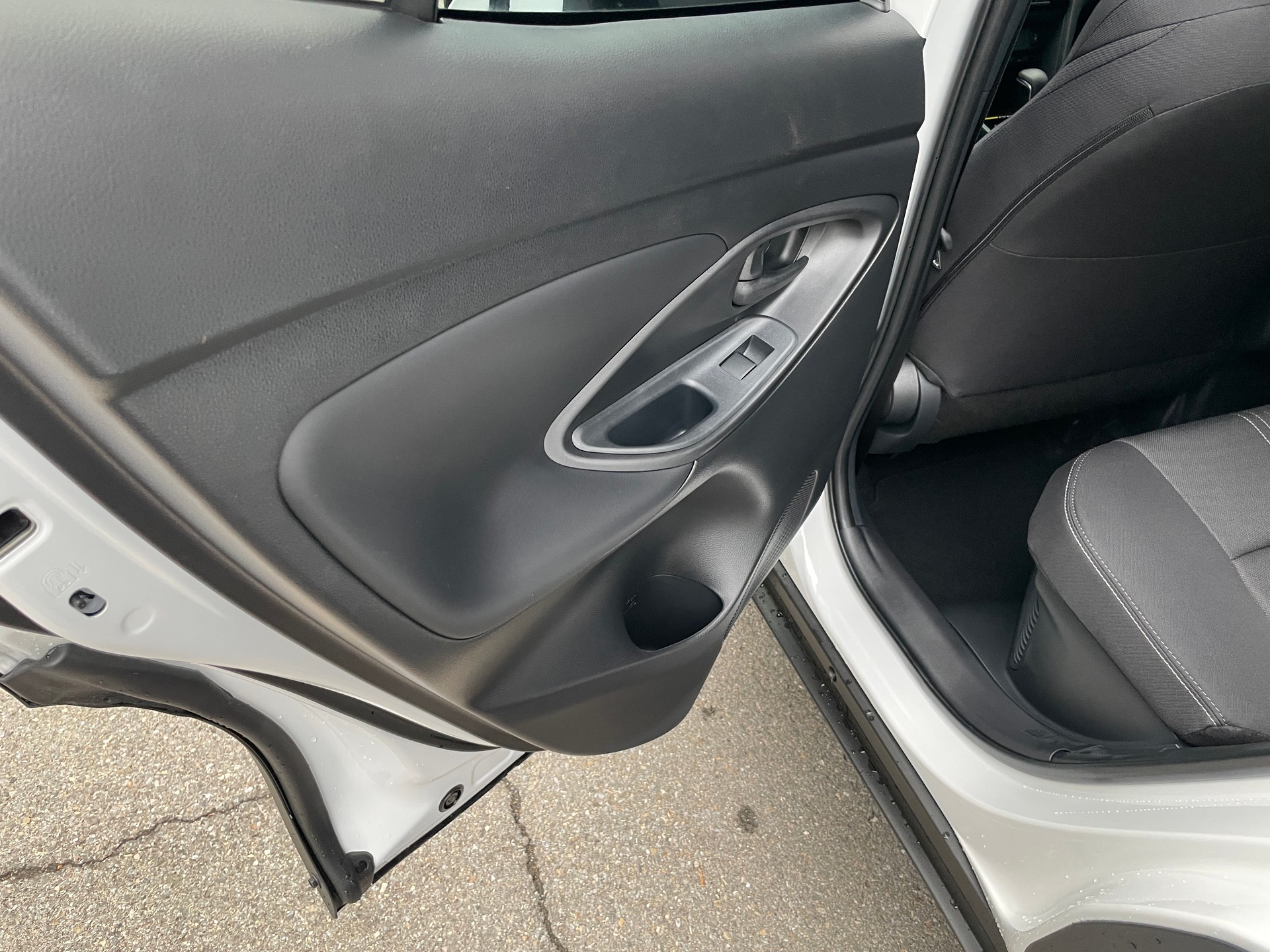 TOYOTA Yaris Cross 1.5 Trend AWDi e-CVT (MODELL 2027)-image-13