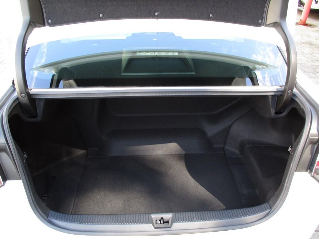 TOYOTA Mirai Fuel Cell Premium-image-11