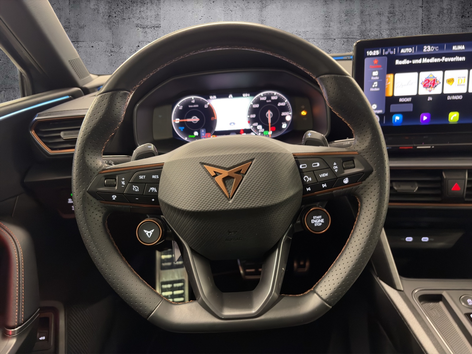CUPRA LEON ST 1.4 e-HYBRID pHEV VZ DSG-image-8