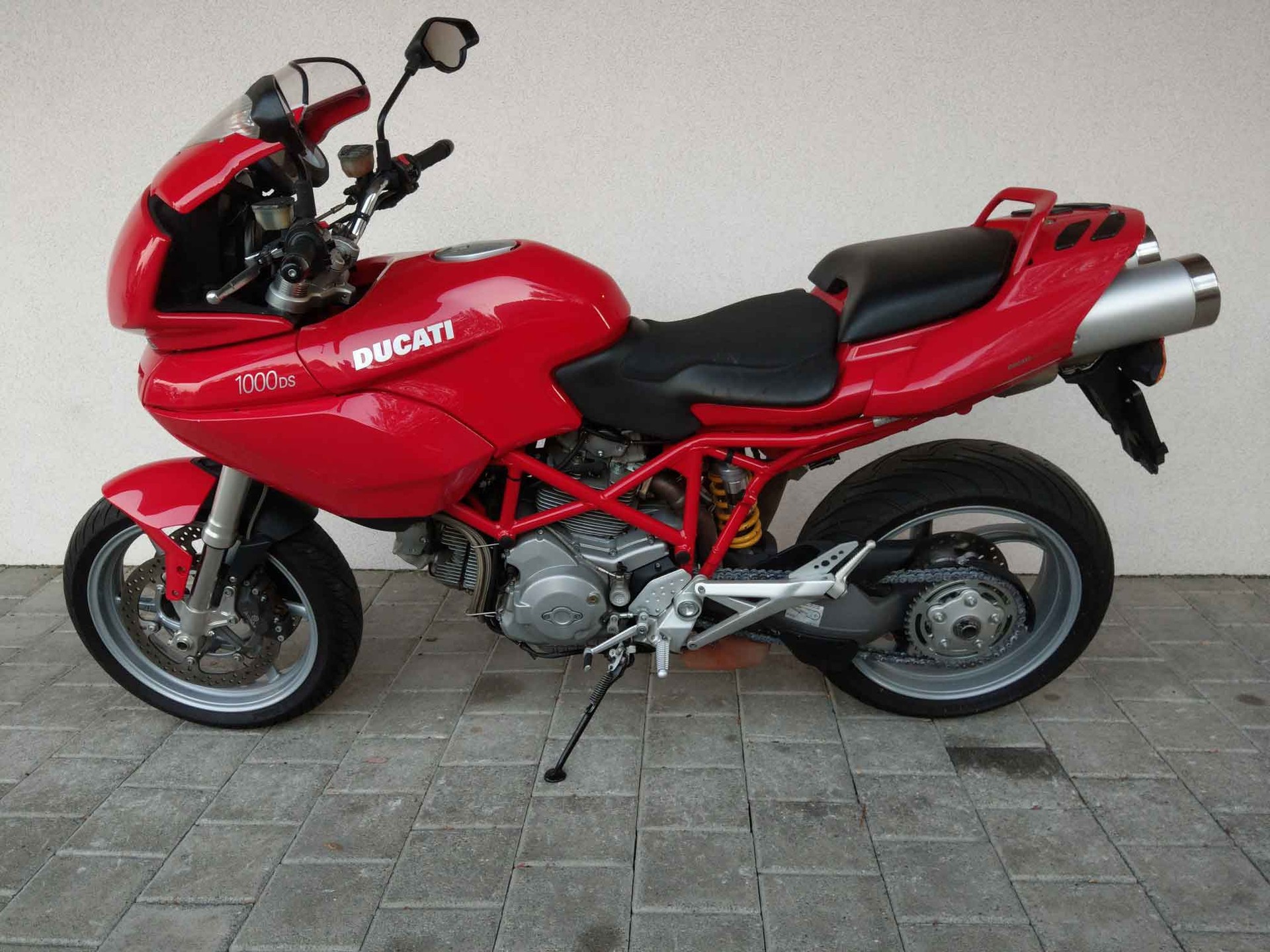 DUCATI Multistrada 1000 DS-showroom-element-1