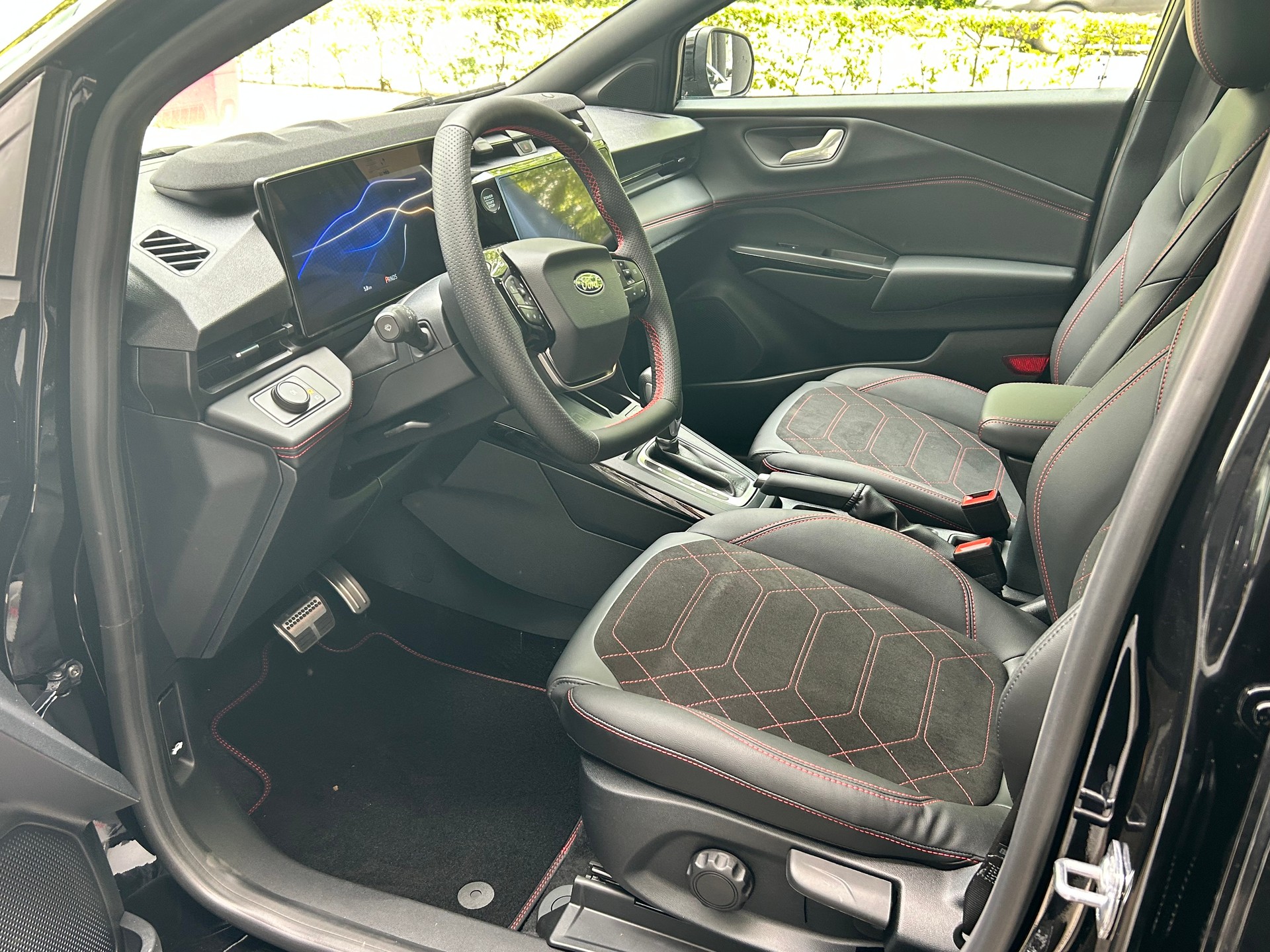FORD Puma 1.0 MHEV ST-Line X Automat-image-6