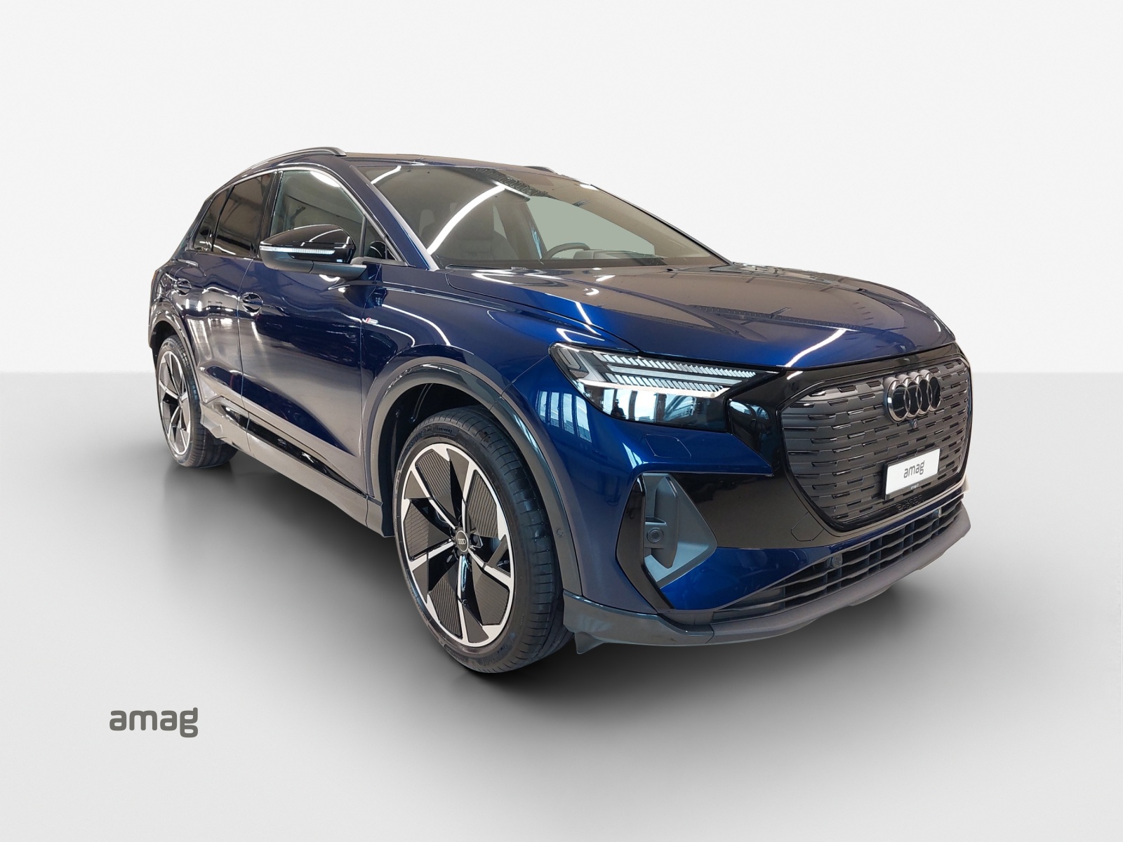 AUDI Q4 e-tron 55 quattro-image-6