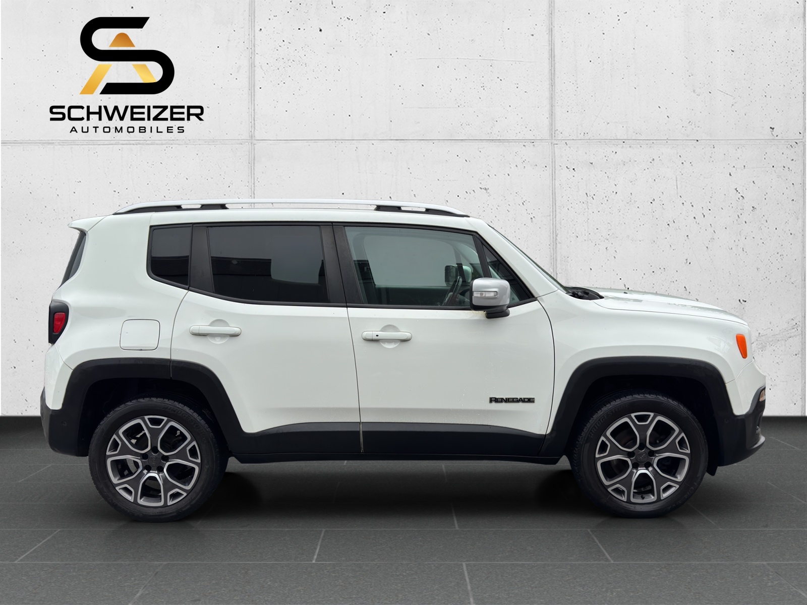 JEEP Renegade 1.4 Turbo Freedom AWD-image-4