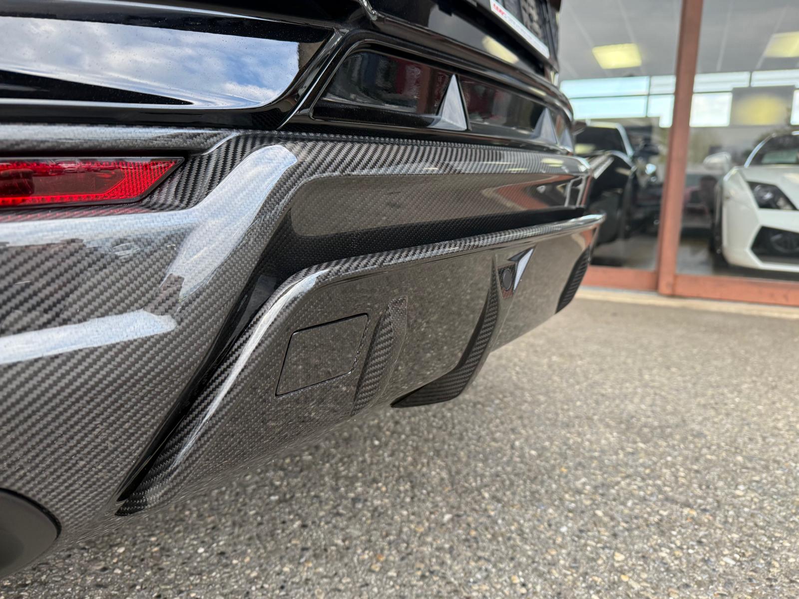 LAMBORGHINI Performante-image-11