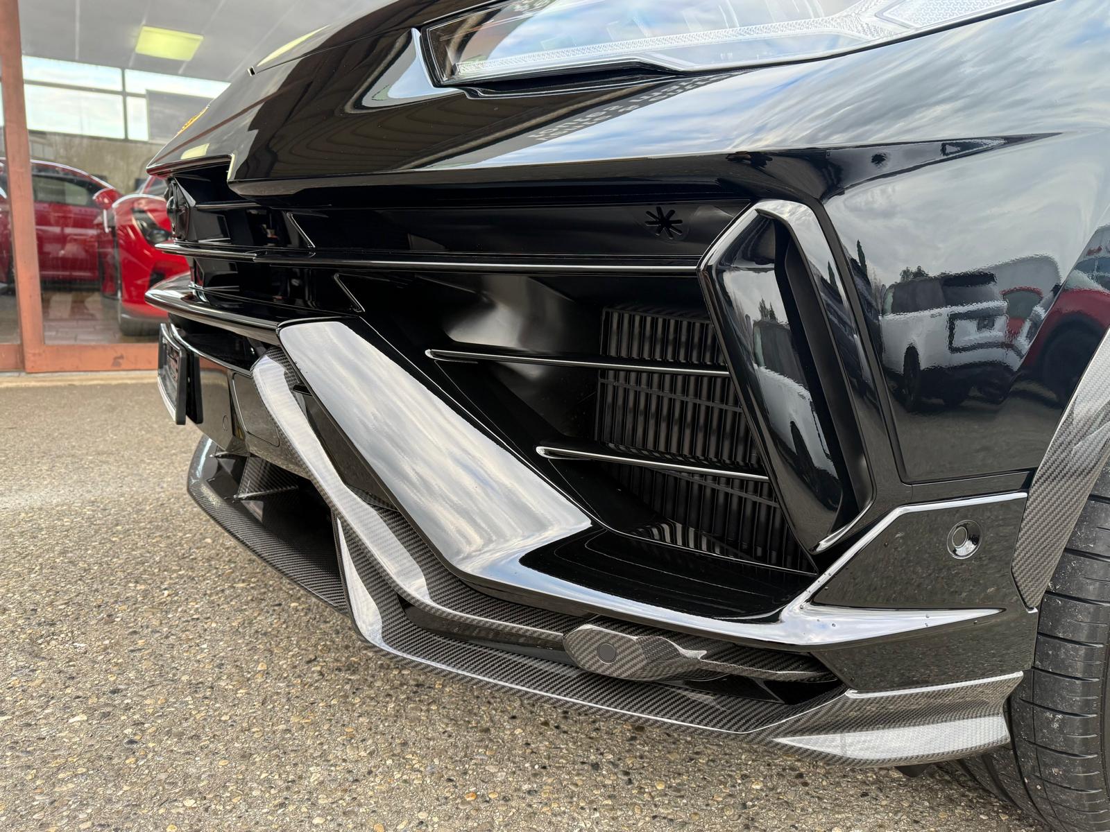 LAMBORGHINI Performante-image-10