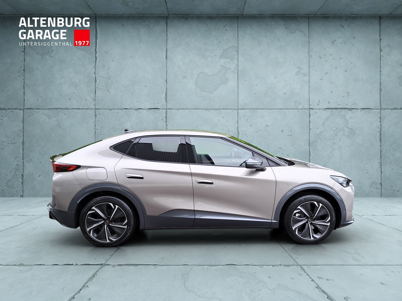 CUPRA Tavascan 77 kWh Edge 4D-image-5