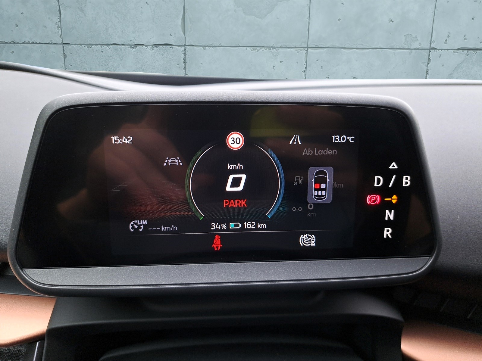 CUPRA Tavascan 77 kWh Edge 4D-image-11