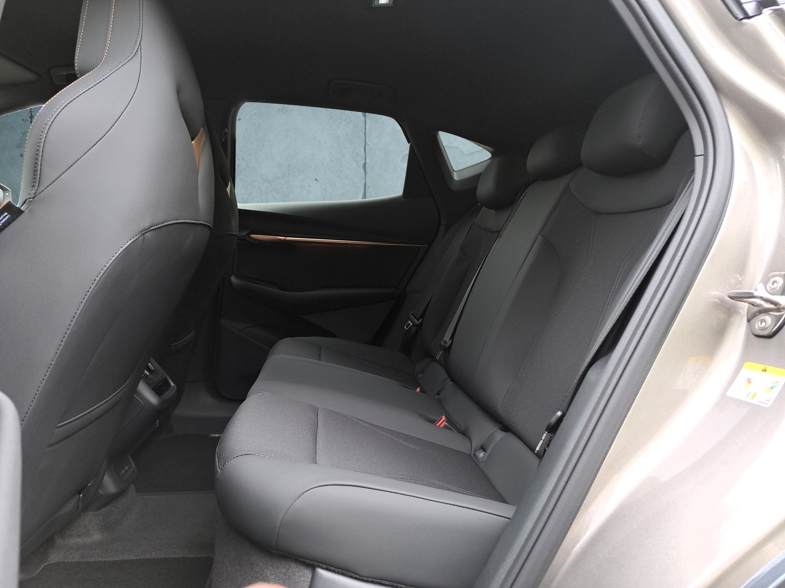 CUPRA Tavascan 77 kWh Edge 4D-image-13