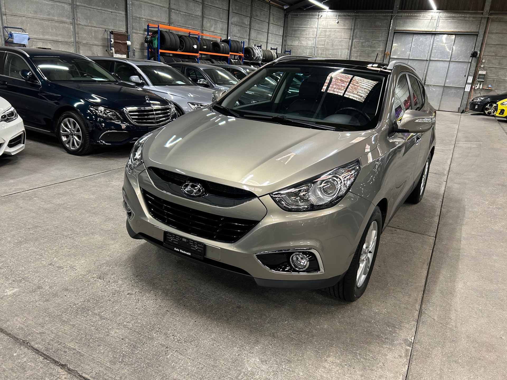HYUNDAI iX 35 2.0 CRDi Style 4WD Automatic-image-10