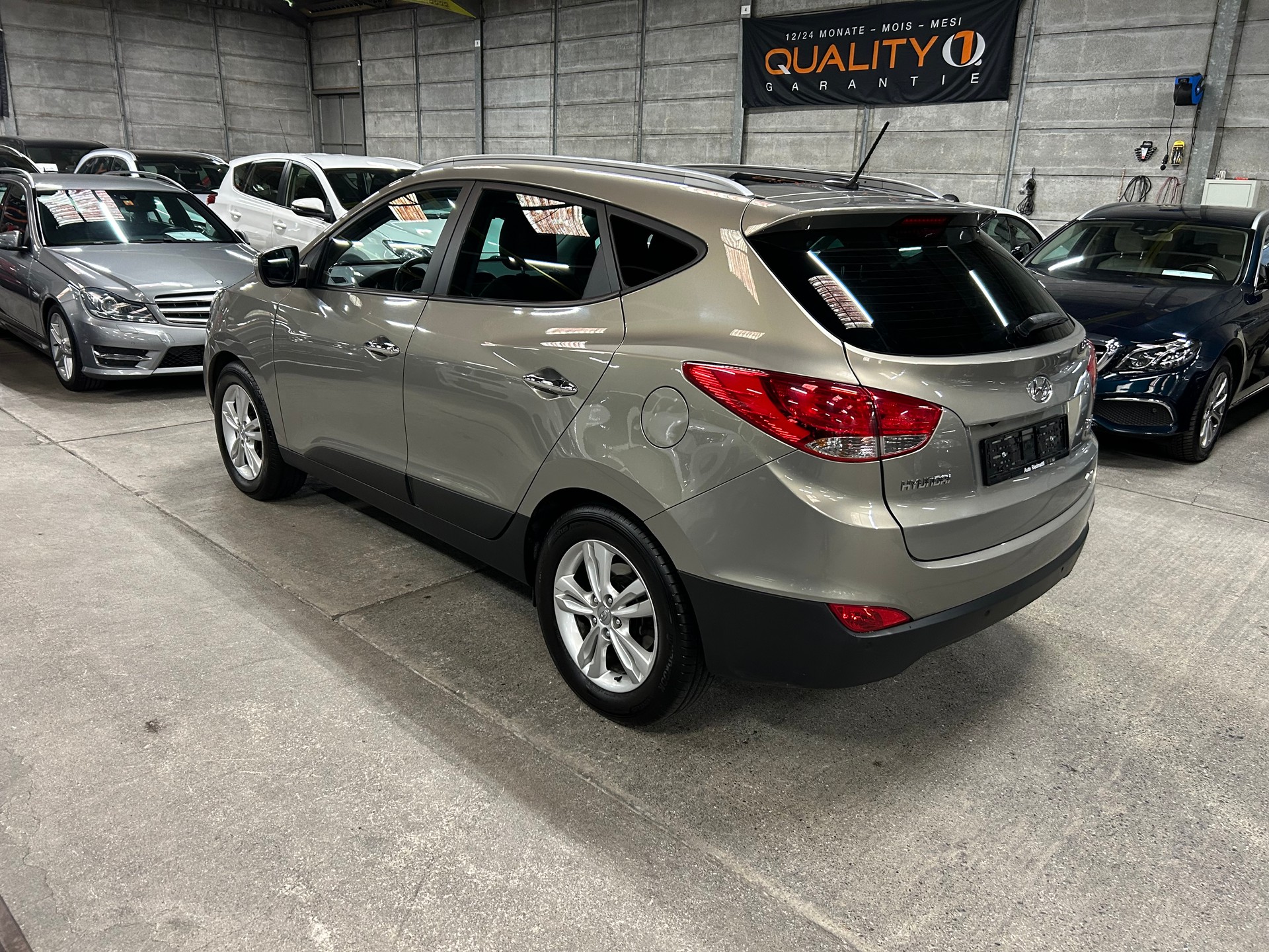 HYUNDAI iX 35 2.0 CRDi Style 4WD Automatic-image-7