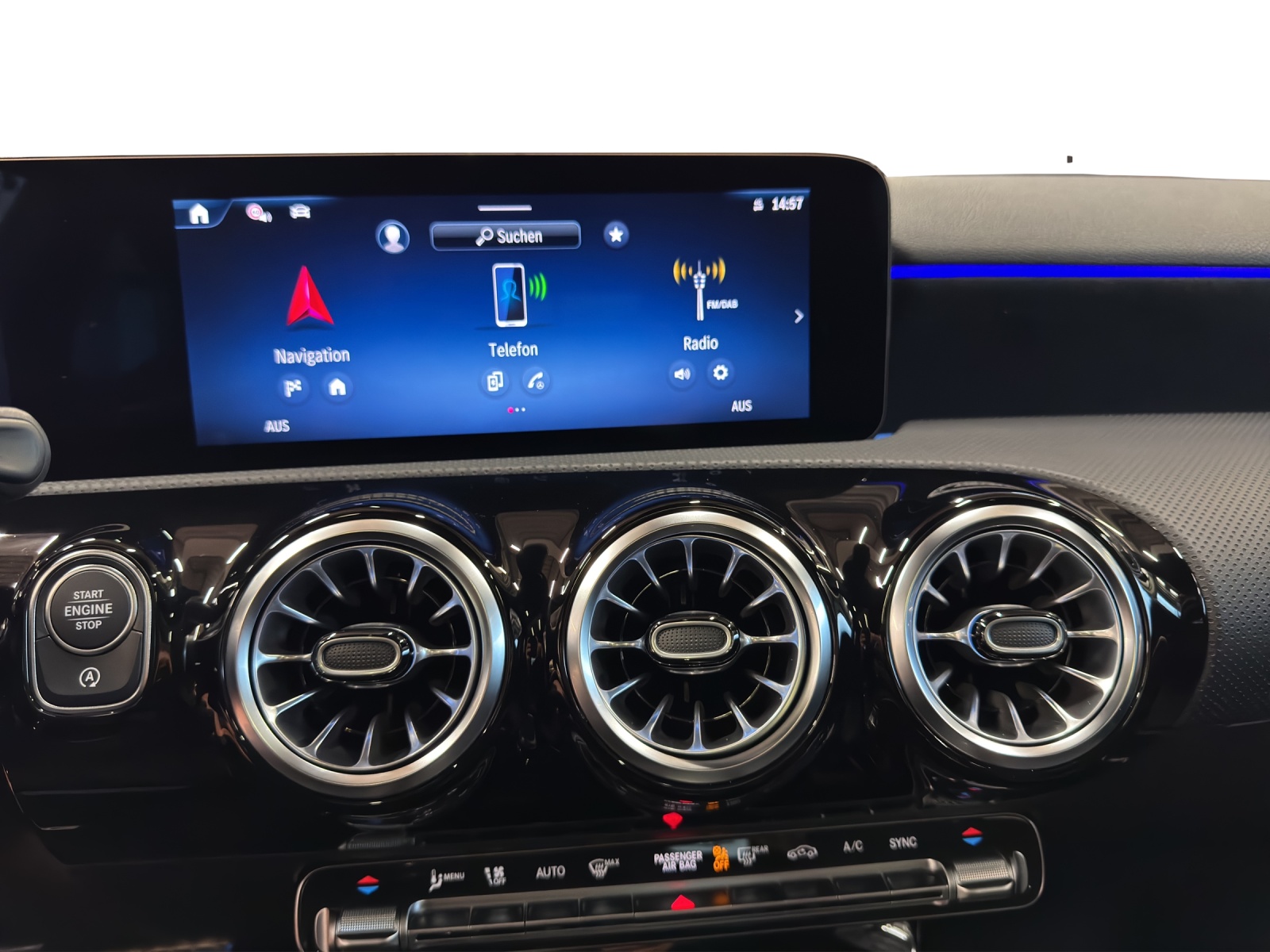MERCEDES-BENZ A 220 4Matic 8G-DCT-image-14