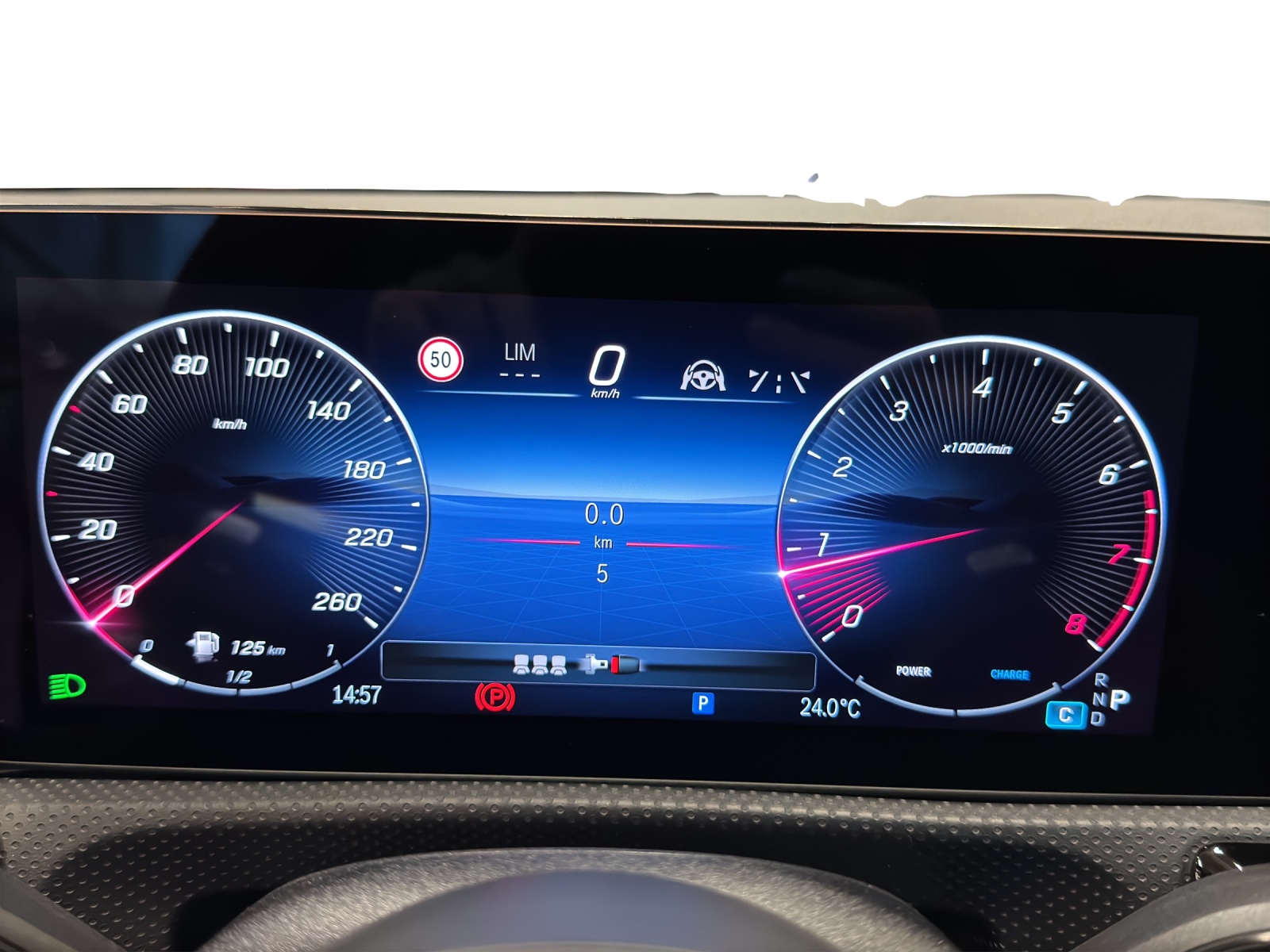 MERCEDES-BENZ A 220 4Matic 8G-DCT-image-11