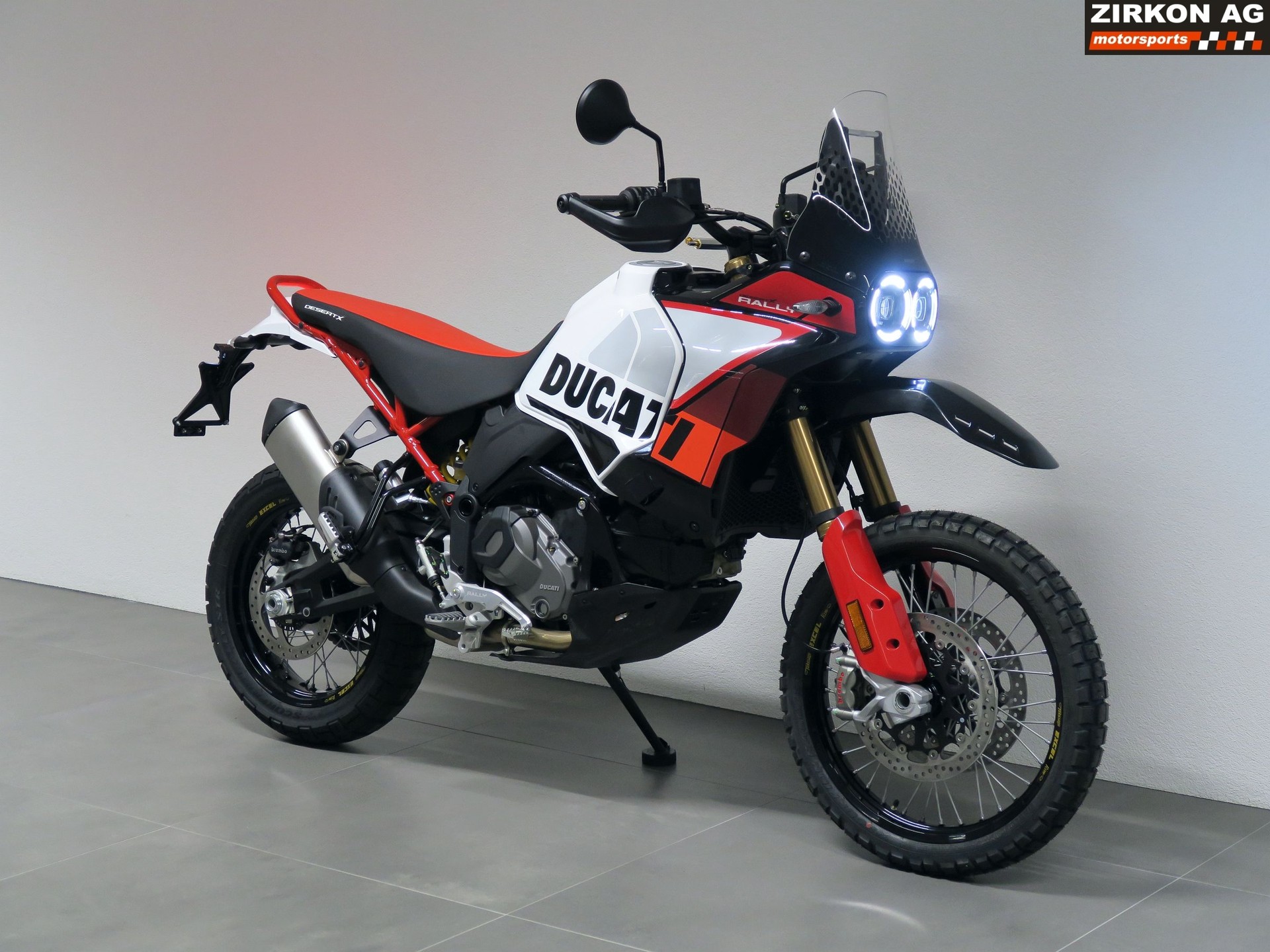 DUCATI Desert X Rally-showroom-element-2
