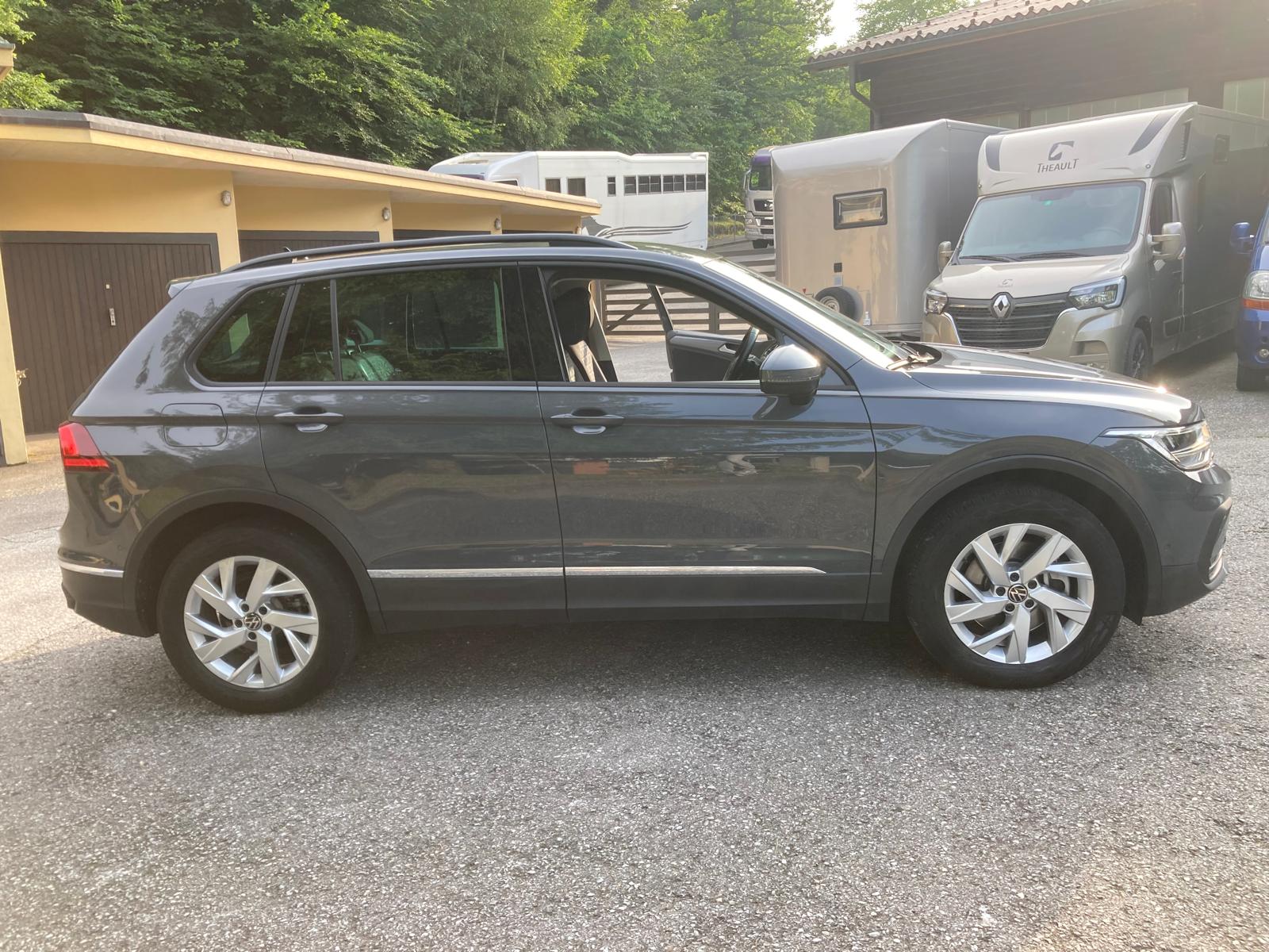 VW Tiguan 2.0TSI Life 4Motion DSG-image-7