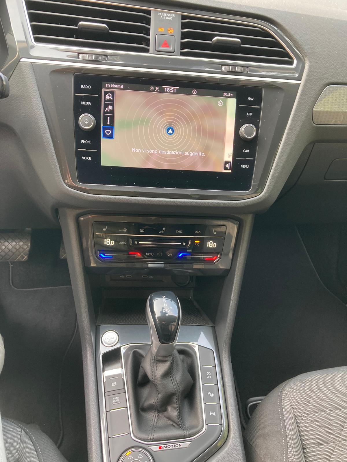 VW Tiguan 2.0TSI Life 4Motion DSG-image-16