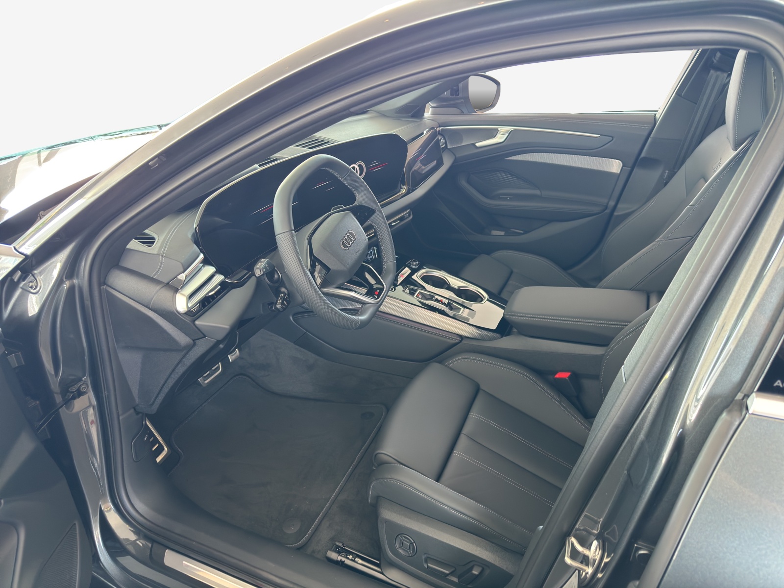 AUDI A6 Avant TDI quattro 150 kW S tronic-image-13