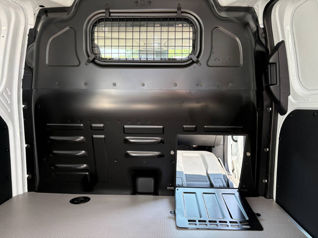 FORD Transit Courier Van 1.0 EcoBoost Trend-image-9