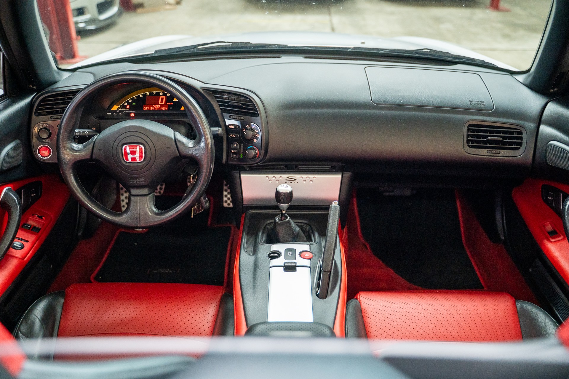 HONDA S2000-image-10