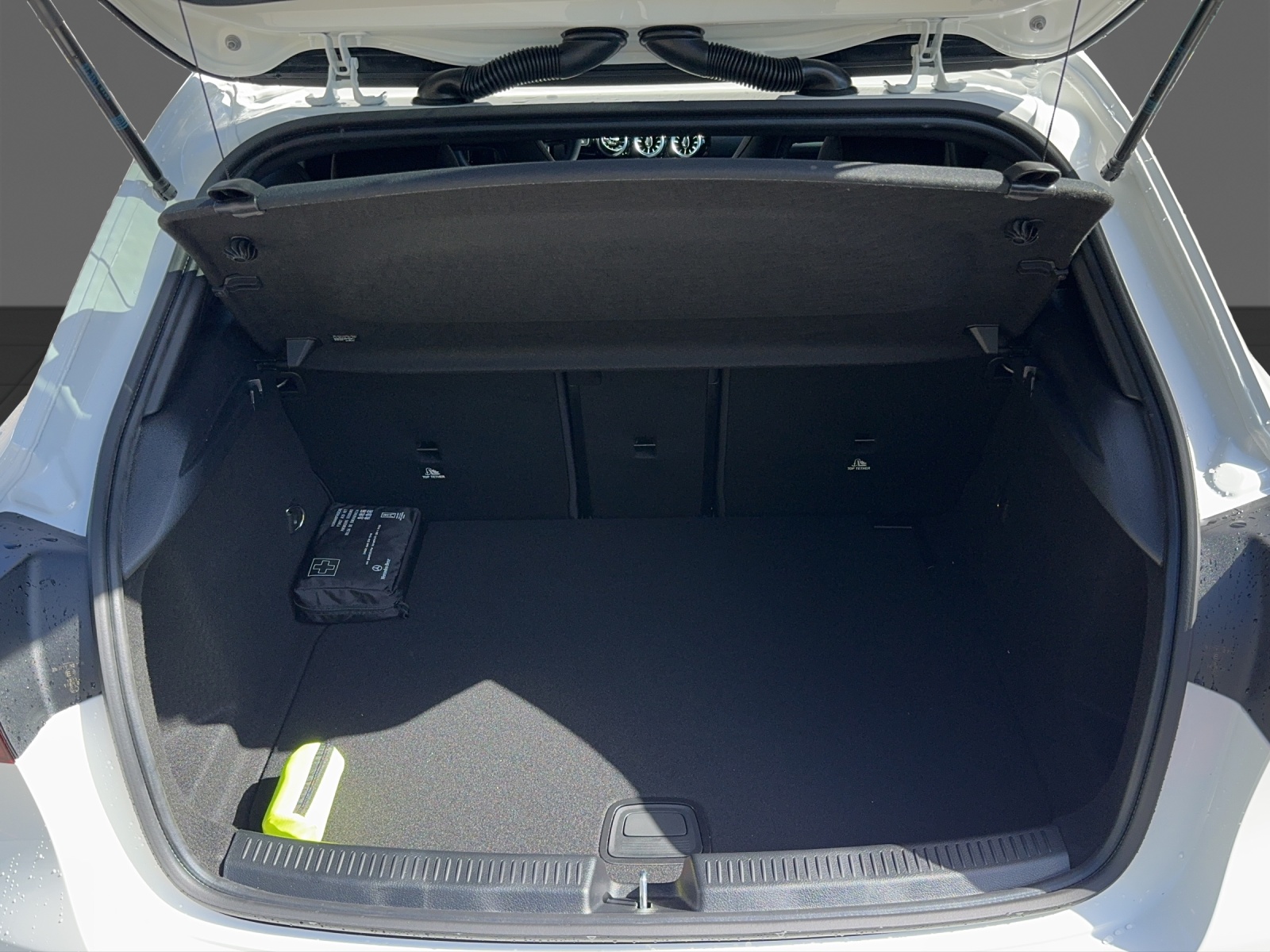 MERCEDES-BENZ A 250 4Matic 8G-DCT-image-17