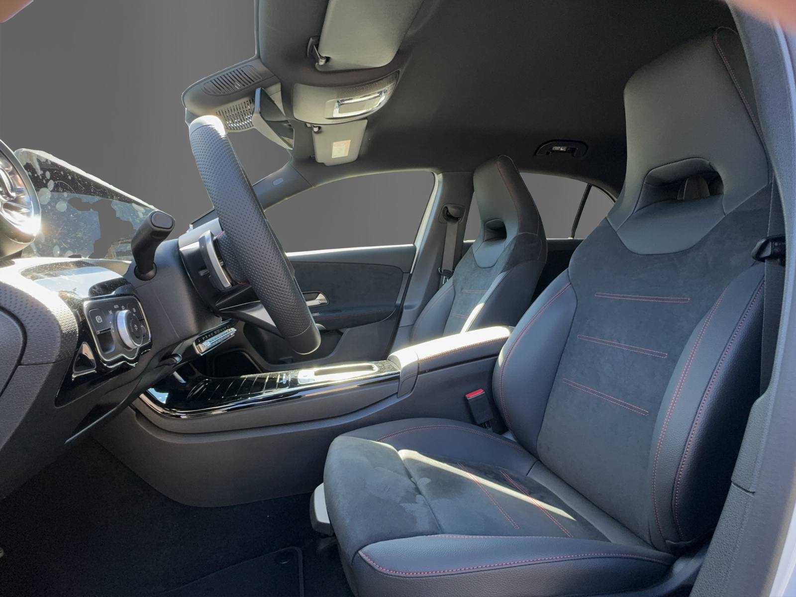 MERCEDES-BENZ A 250 4Matic 8G-DCT-image-8