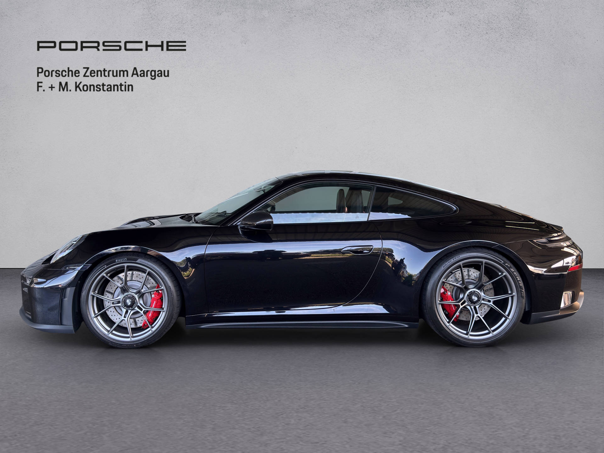 PORSCHE 911 GT3 mit Touring-Paket-image-2