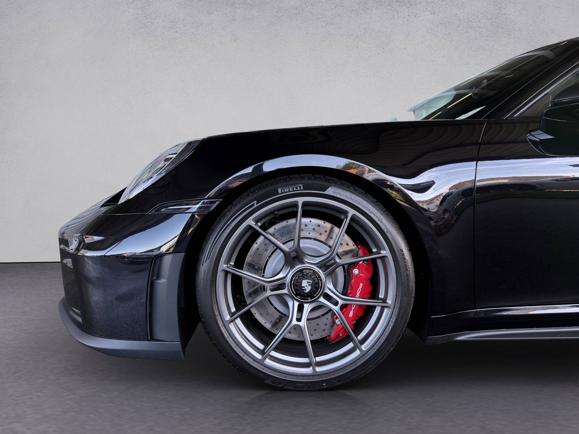 PORSCHE 911 GT3 mit Touring-Paket-image-13