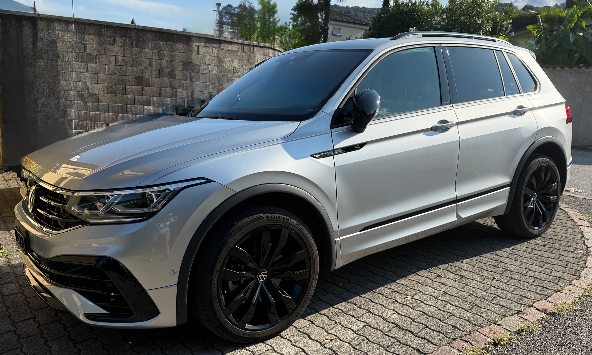 VW Tiguan 2.0TSI R-Line 4Motion DSG-image-0