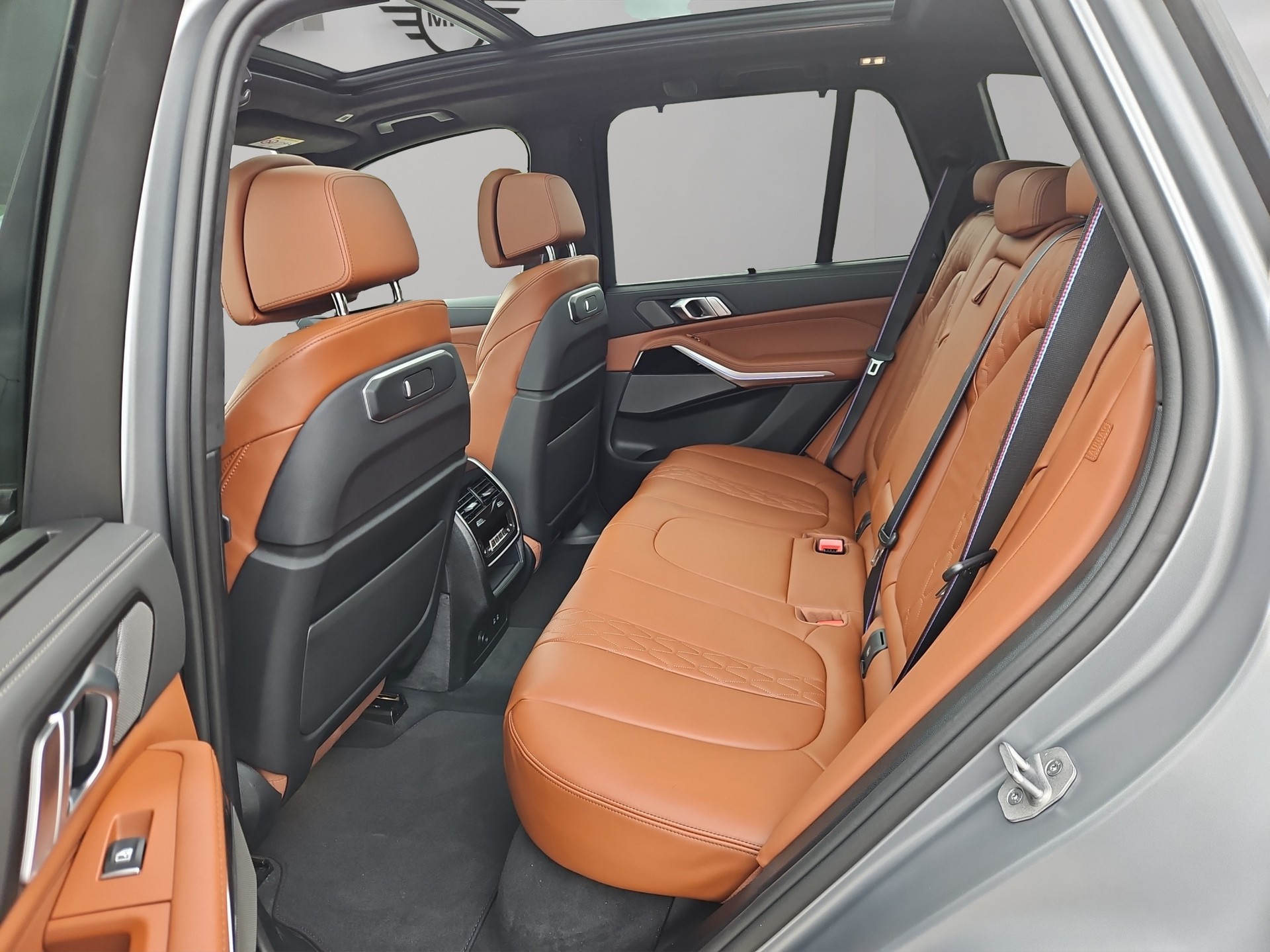 BMW X5 xDrive 48V 40d M Sport Pro Steptronic-image-17