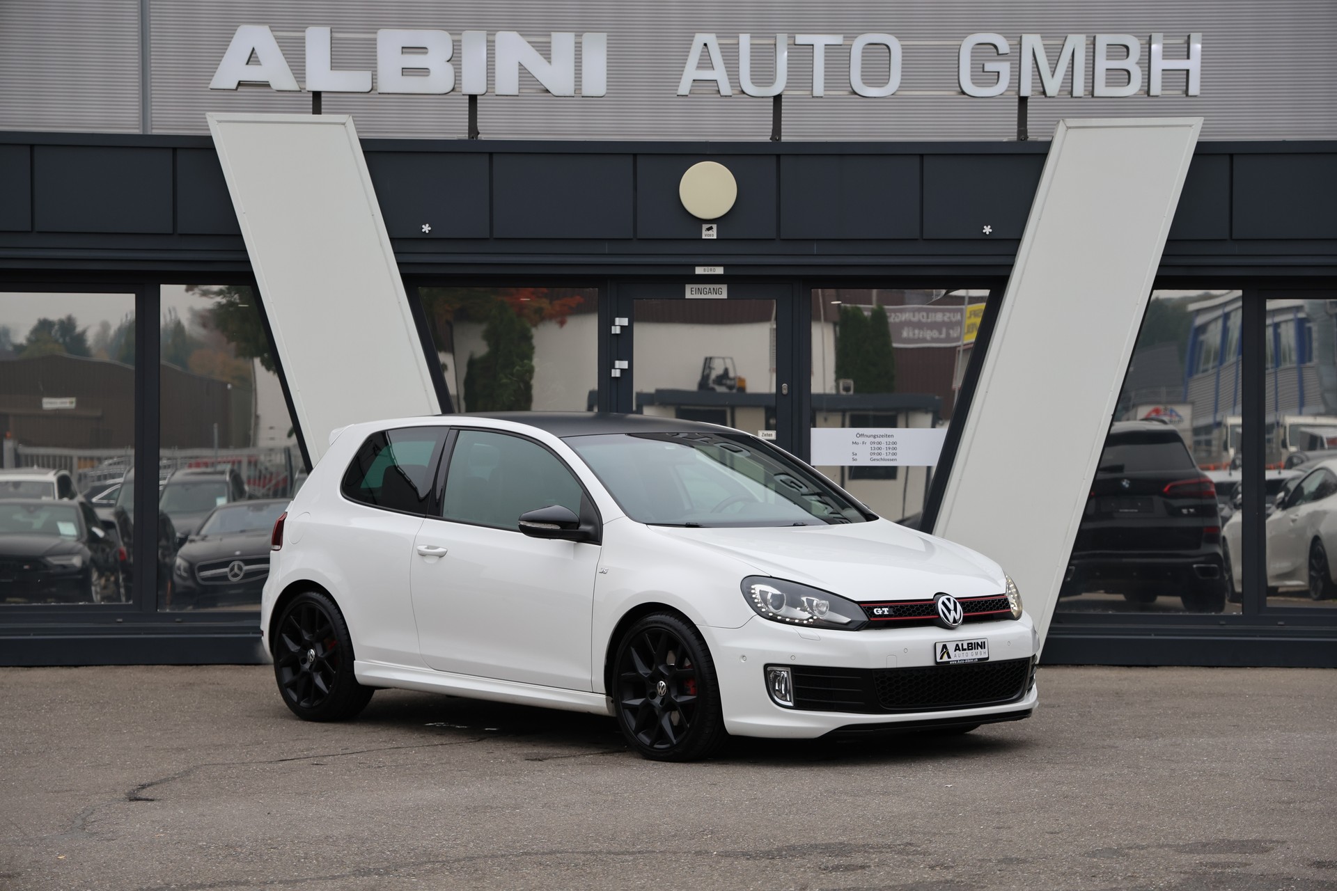 VW Golf 2.0 TSI GTI Edition 35 DSG-image-1