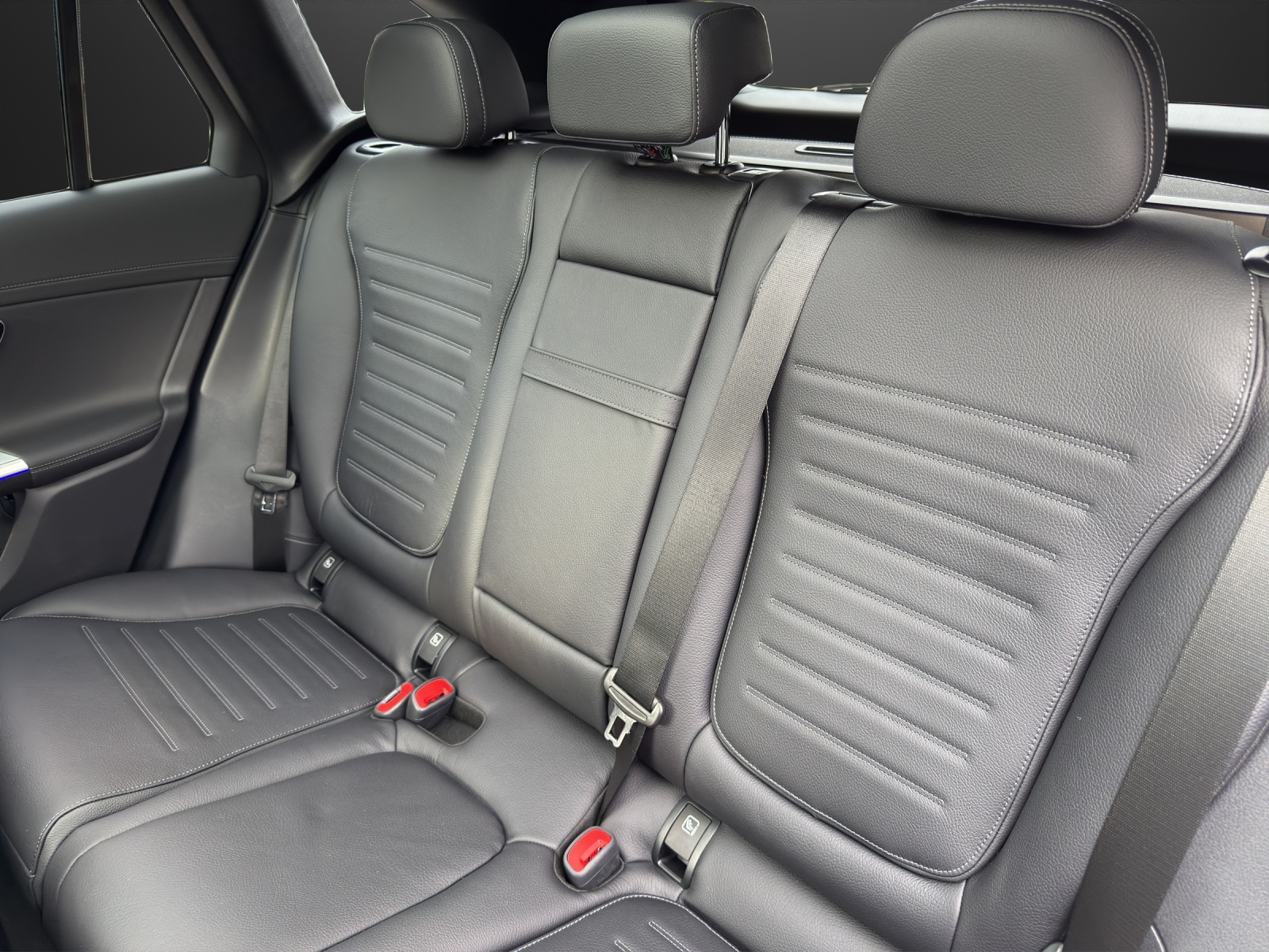 MERCEDES-BENZ GLC 220 d 4Matic 9G-Tronic-image-14