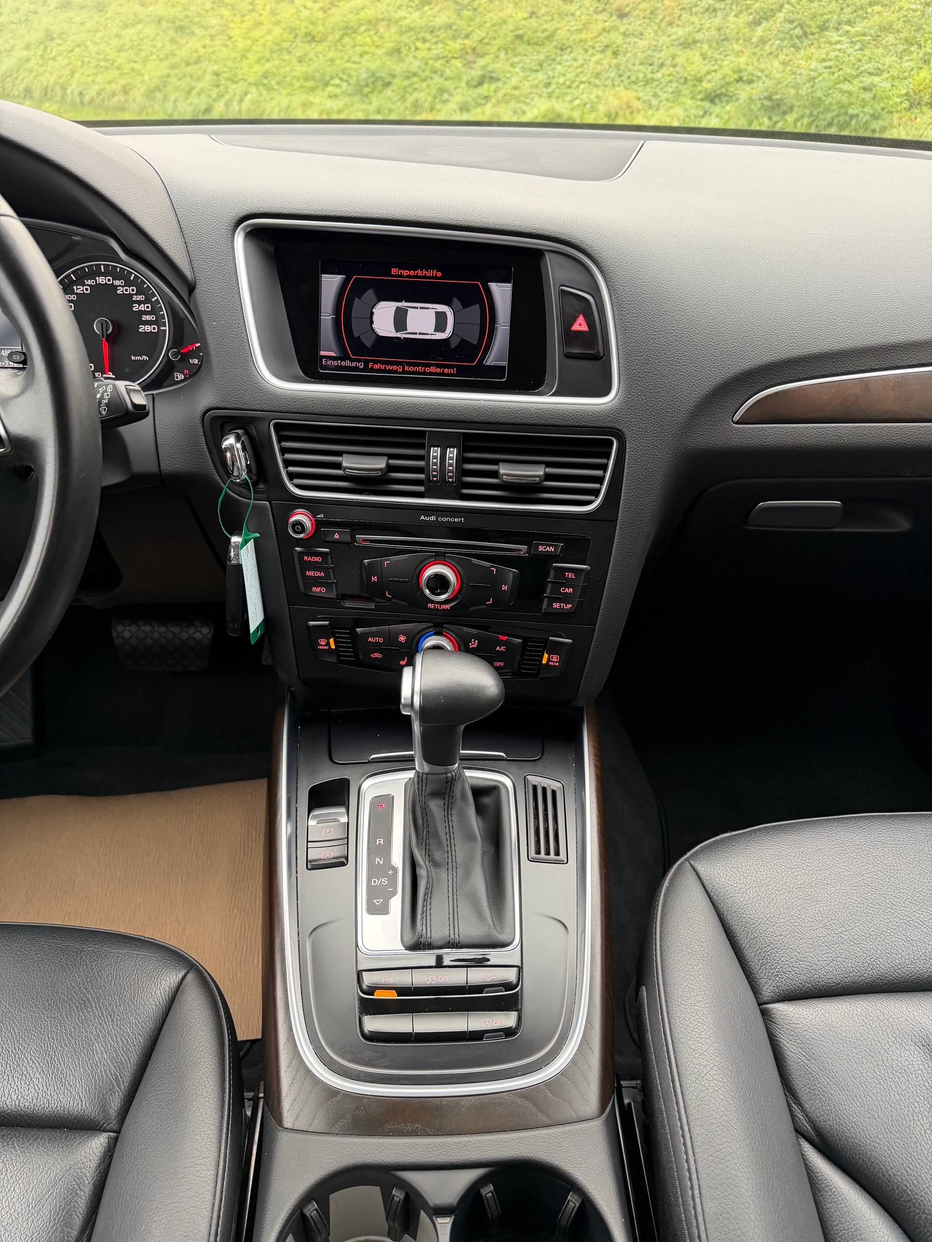 AUDI Q5 2.0 TFSI quattro tiptronic-image-10