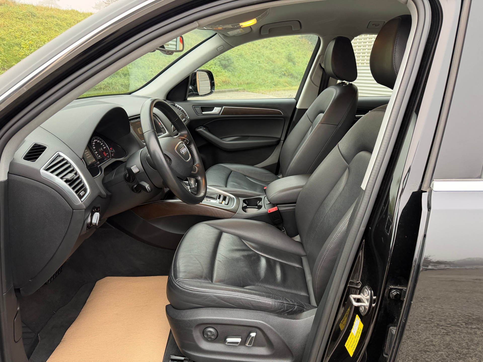 AUDI Q5 2.0 TFSI quattro tiptronic-image-7