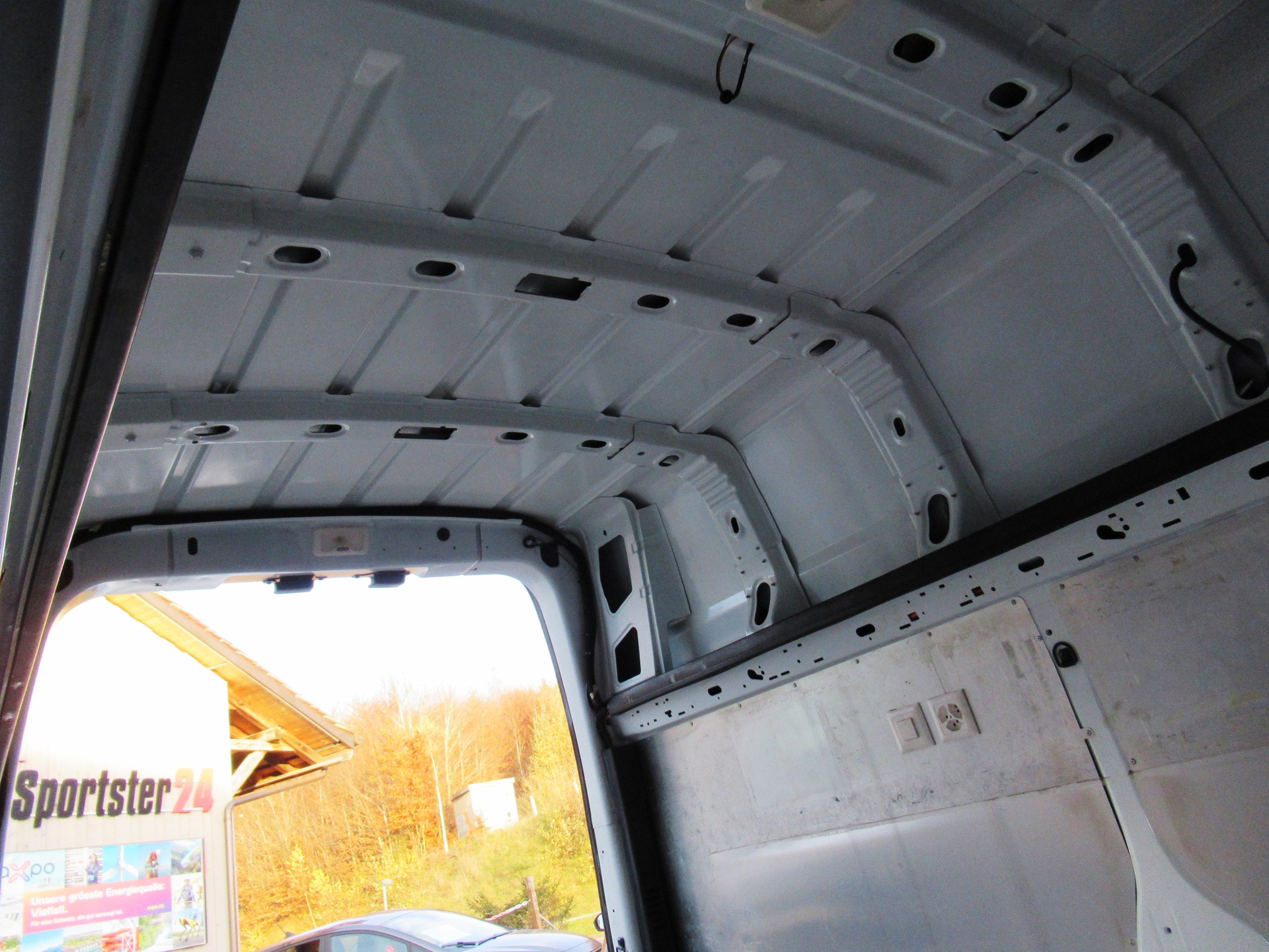 RENAULT Trafic 2.0 ENERGY dCi145 3.0t Business L2H2-image-7