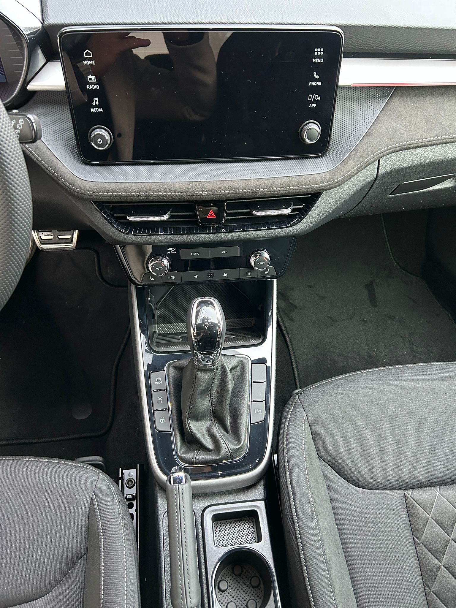 SKODA Fabia 1.0 TSI Dynamic DSG-image-11
