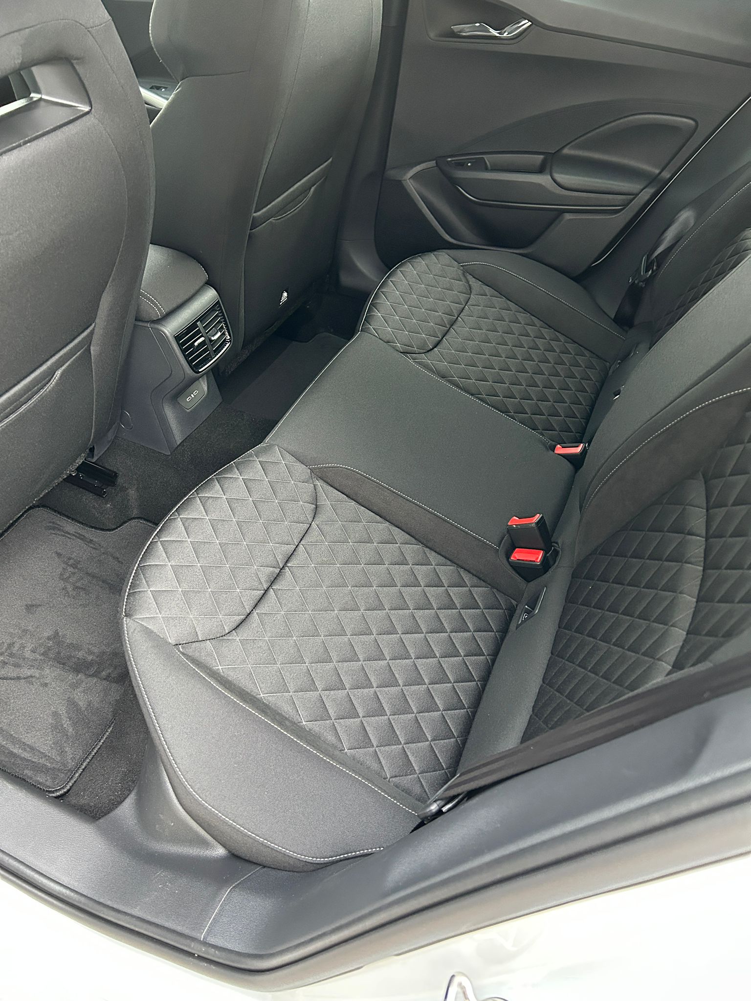 SKODA Fabia 1.0 TSI Dynamic DSG-image-8