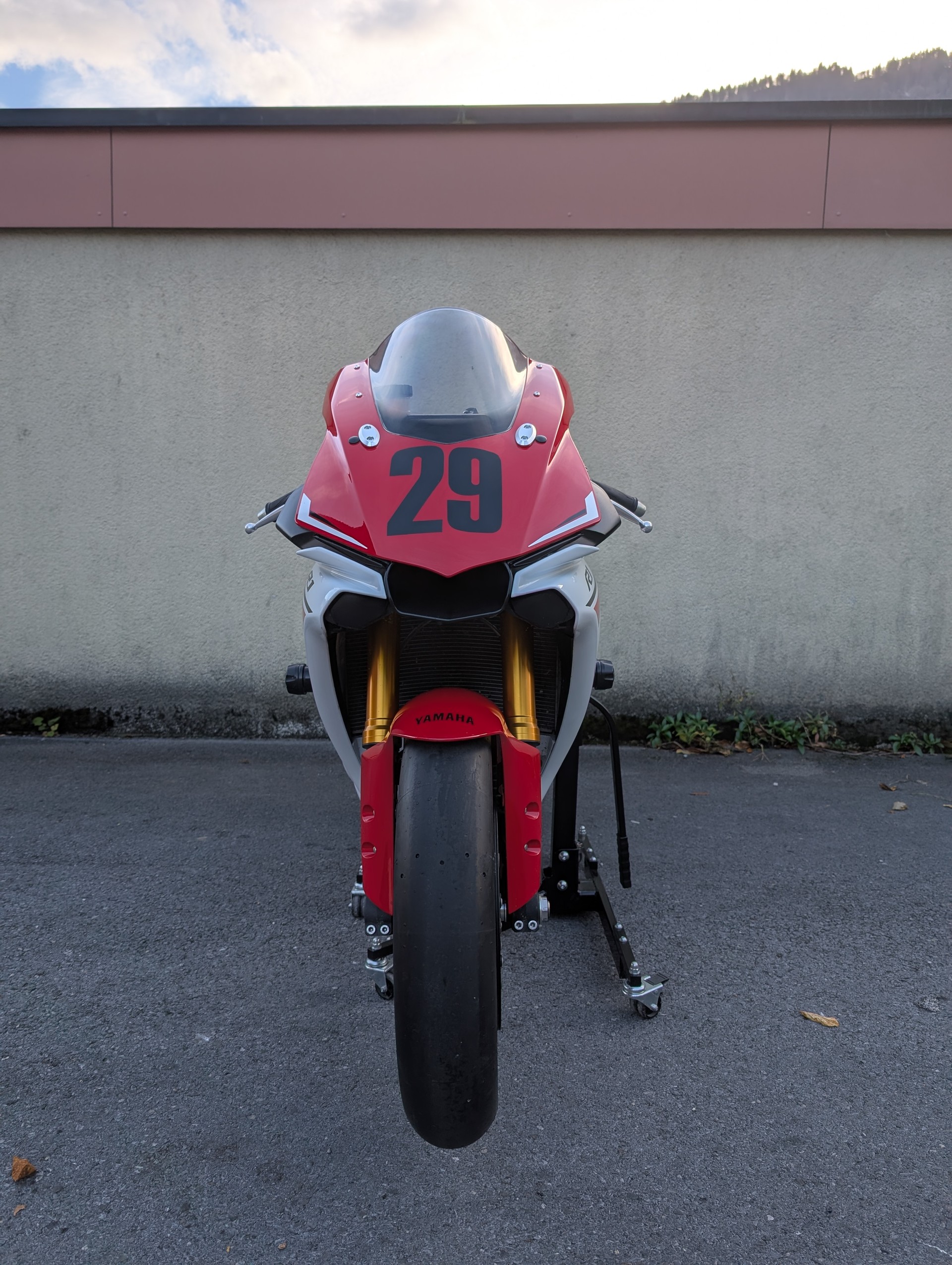 YAMAHA YZF-R1 ABS-image-1