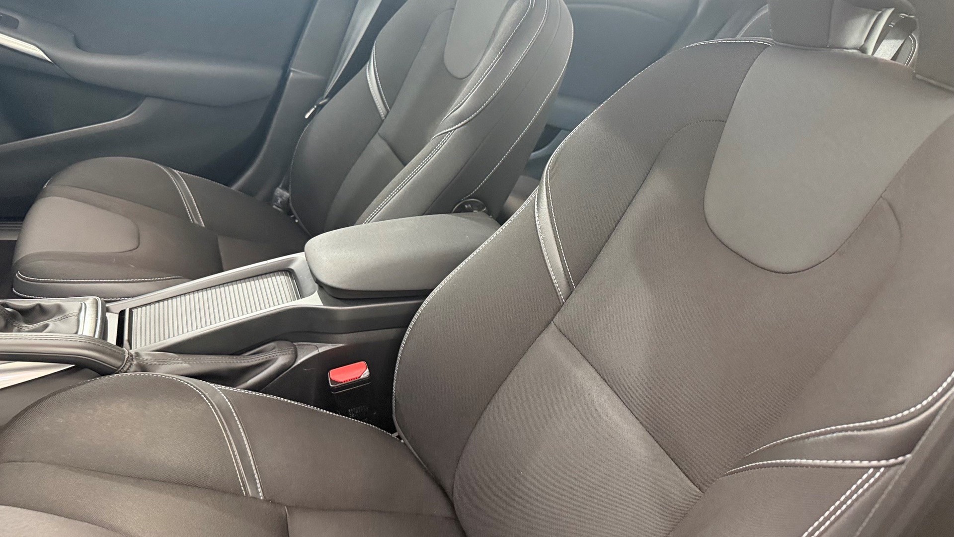 HYUNDAI IONIQ 5-image-5