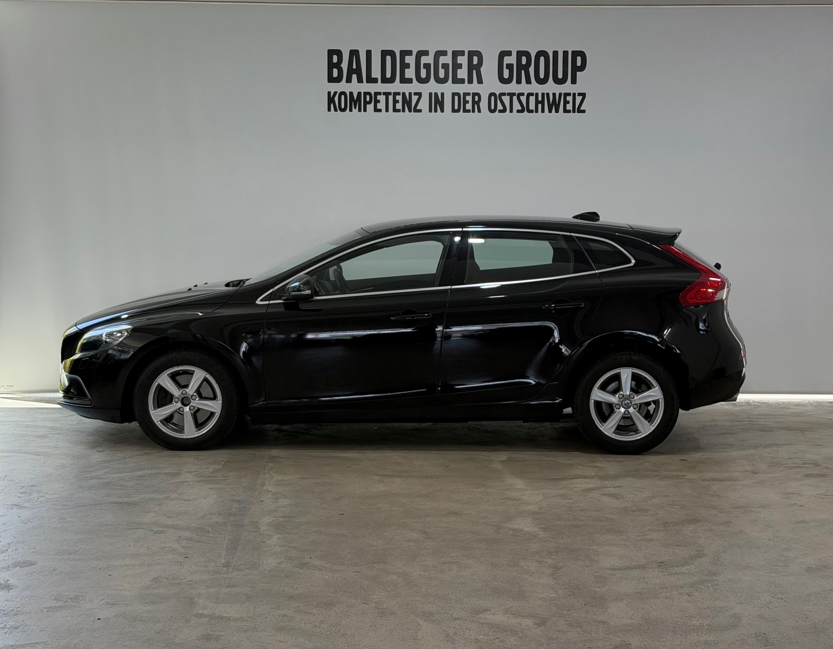HYUNDAI IONIQ 5-image-1